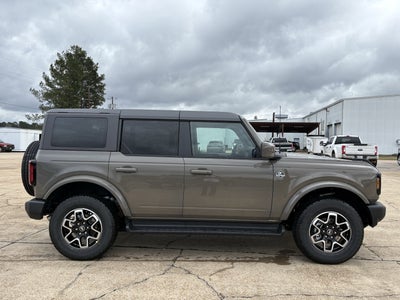 2025 Ford Bronco Outer Banks®