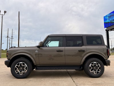 2026 Ford Bronco Outer Banks®