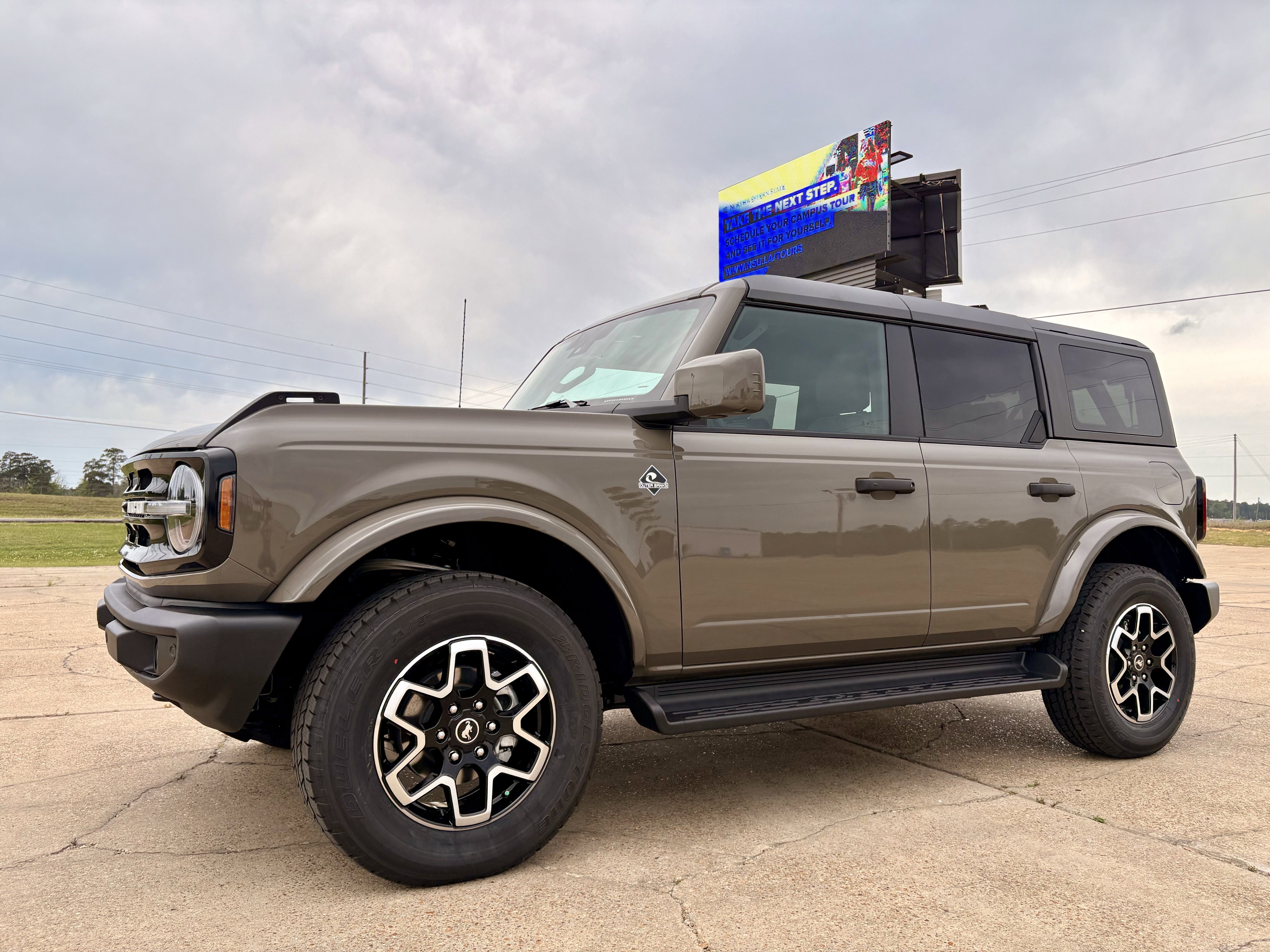 2026 Ford Bronco Outer Banks®