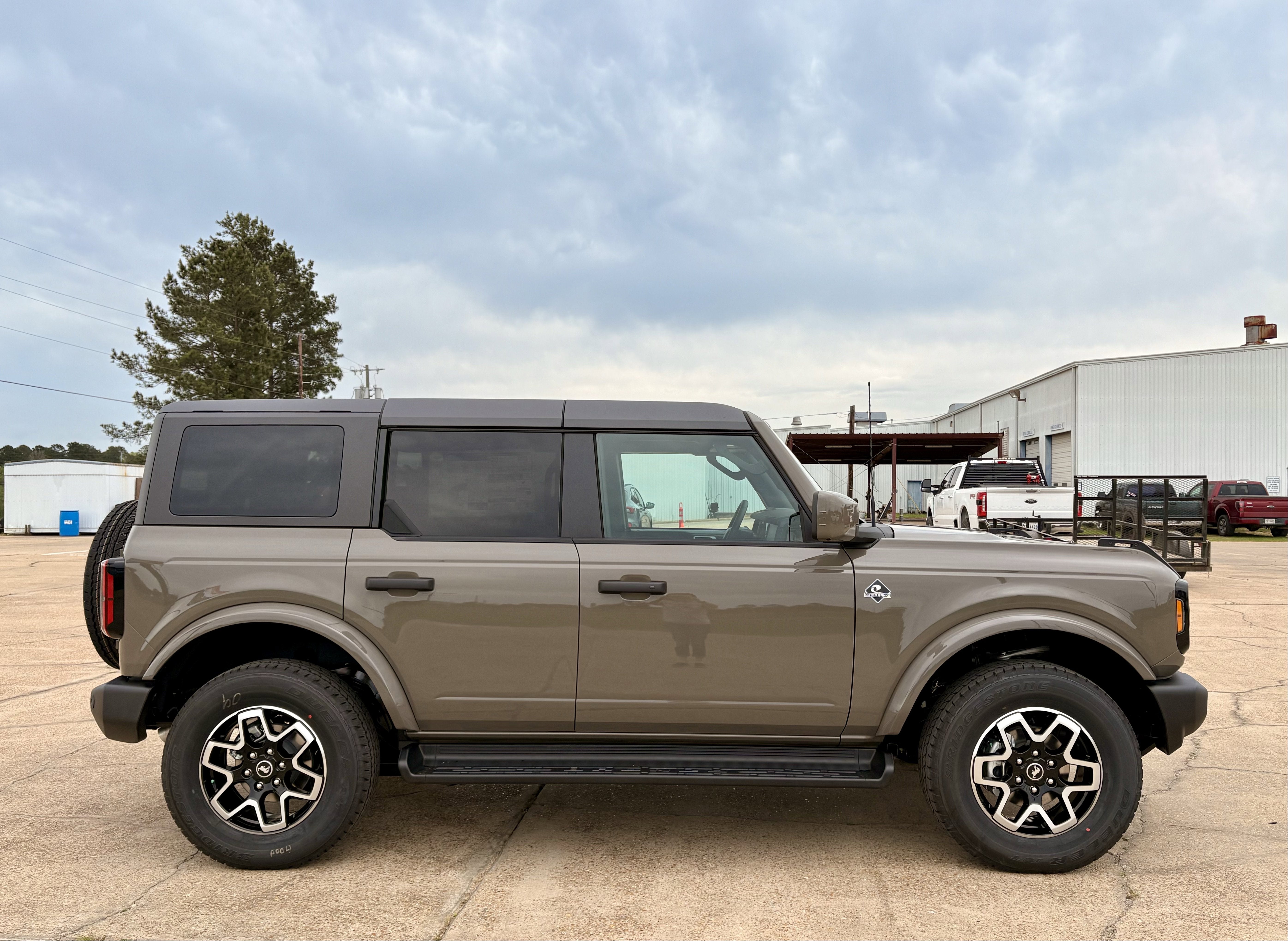 2026 Ford Bronco Outer Banks®