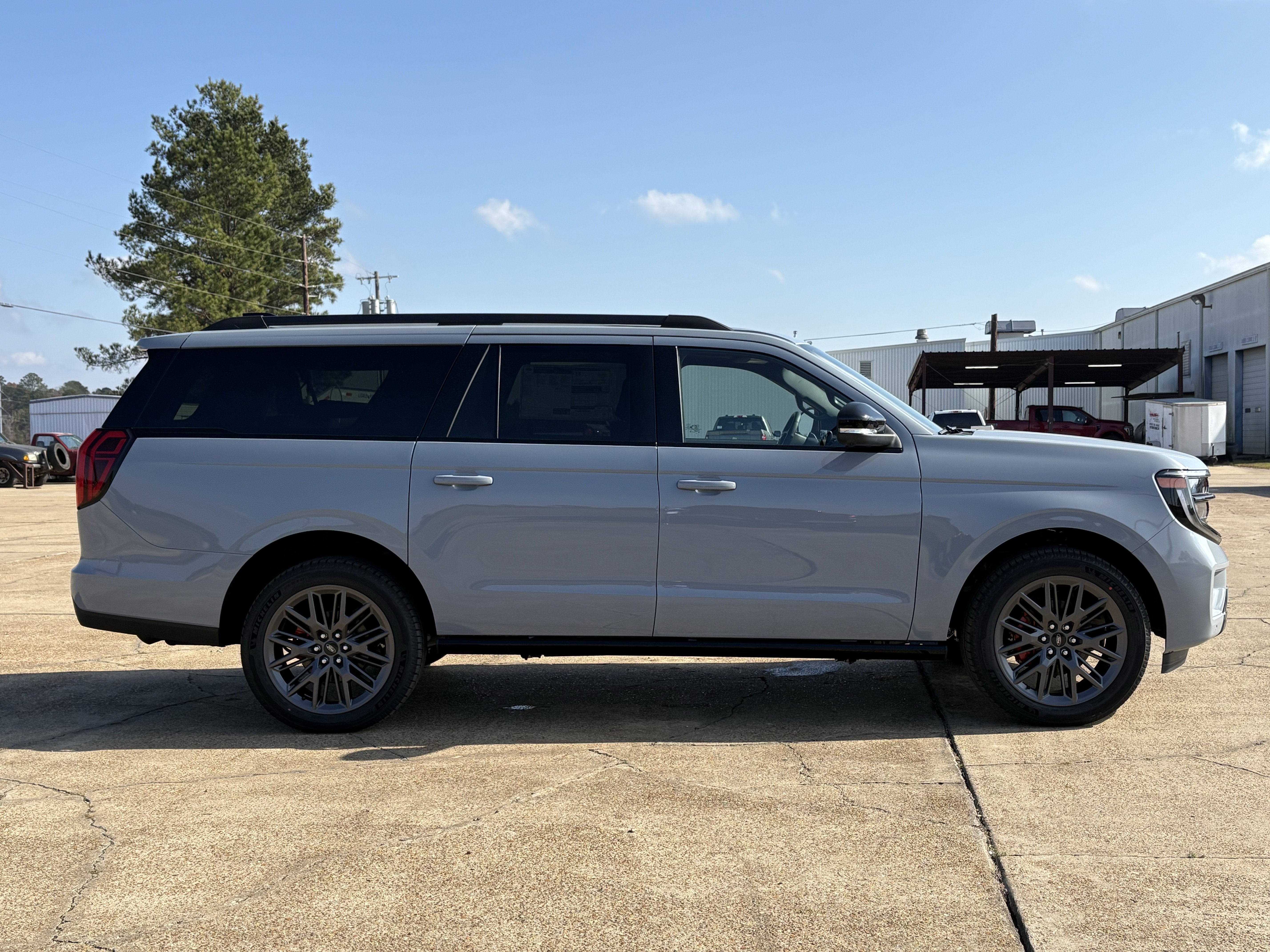 2025 Ford Expedition Max Platinum® MAX
