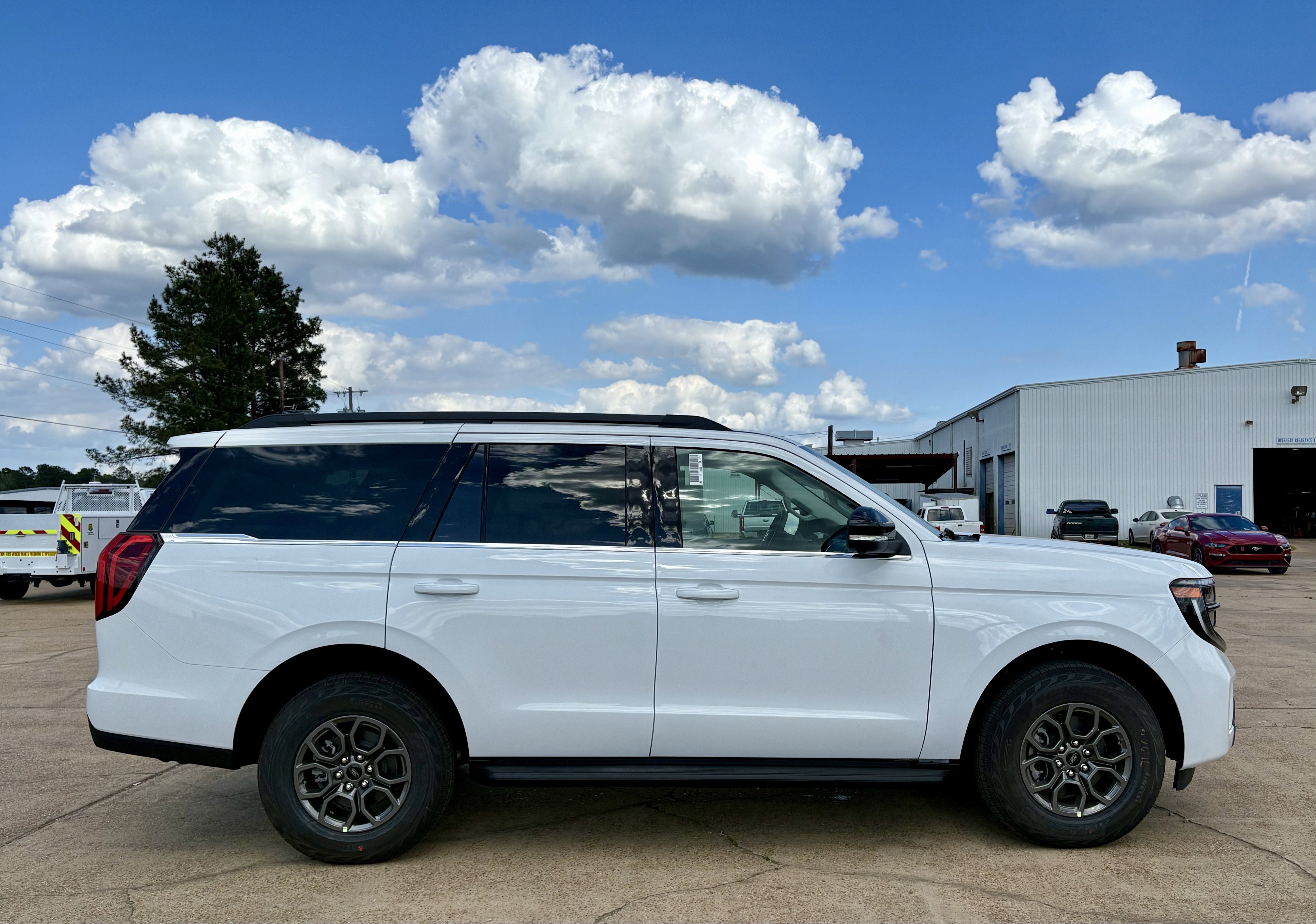 2026 Ford Expedition Active