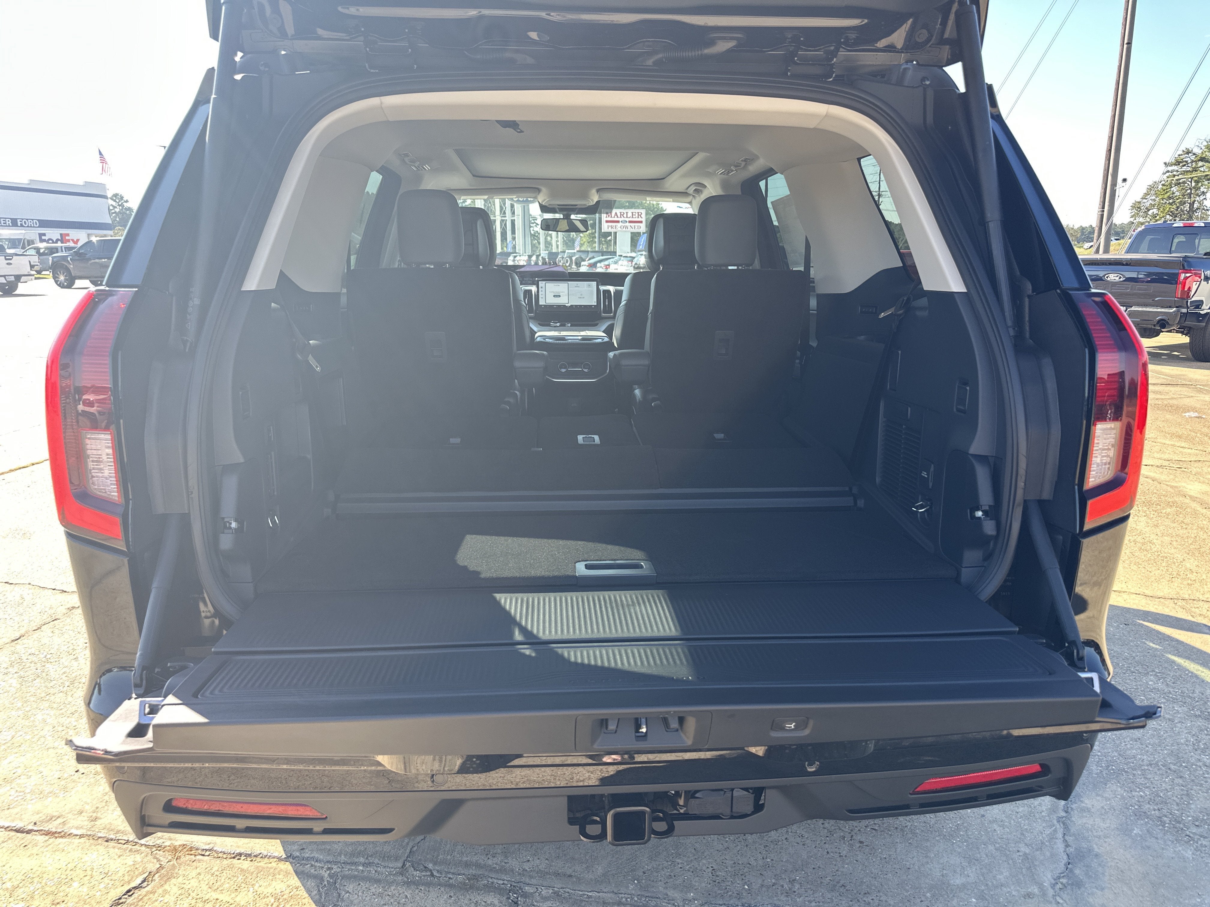 2027 Ford Expedition Active