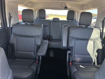 2027 Ford Expedition Active