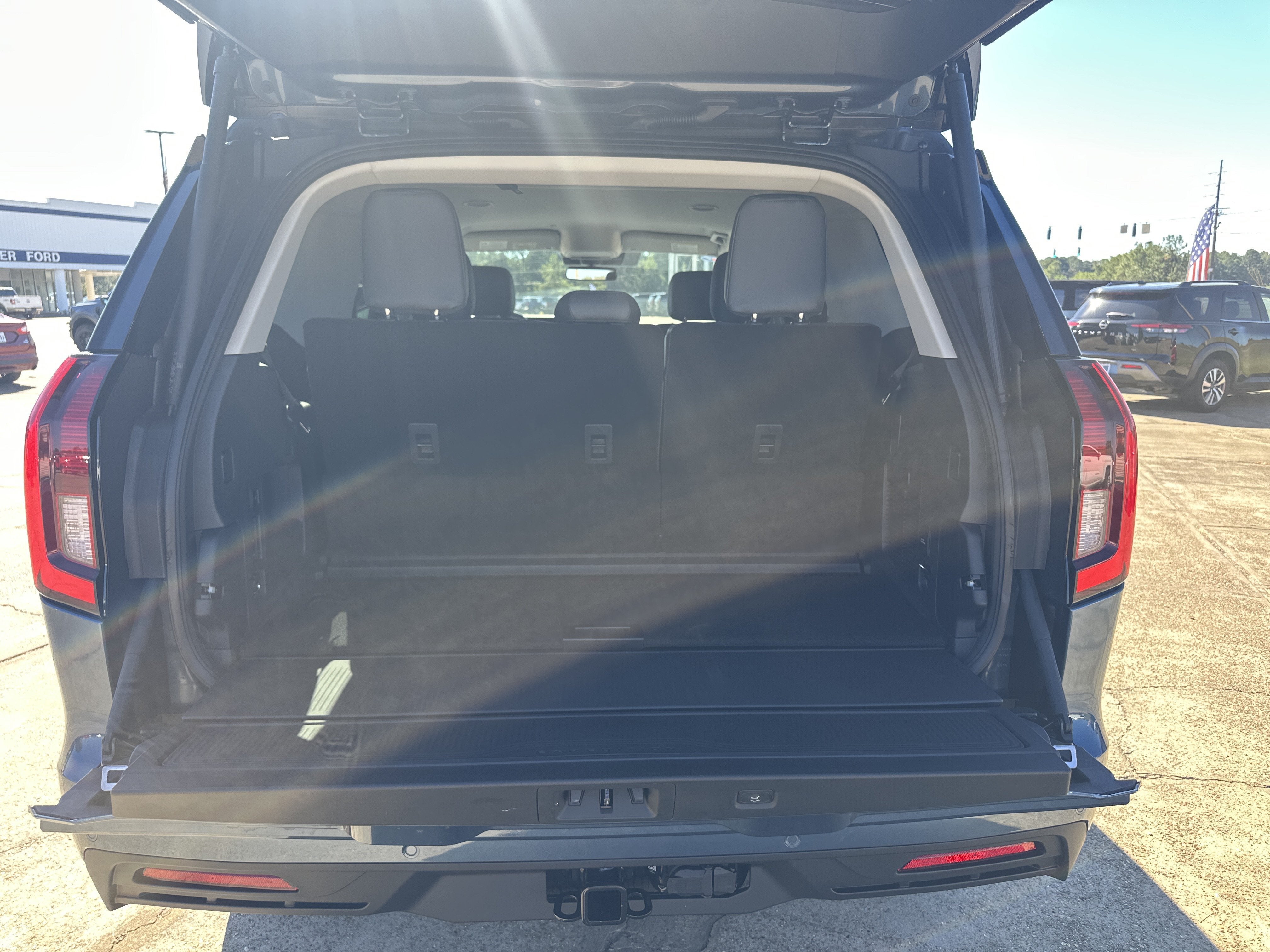 2027 Ford Expedition Active