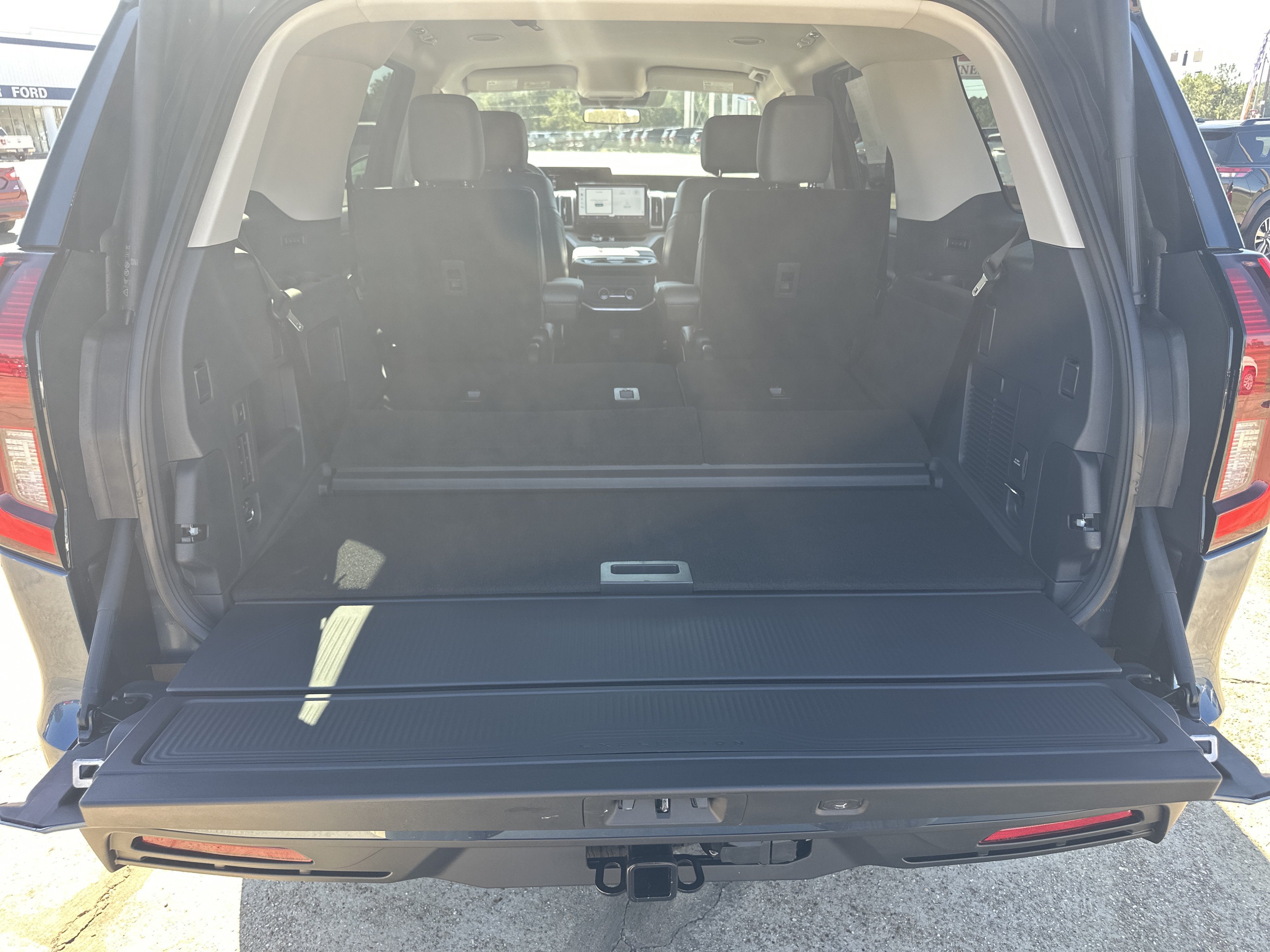 2027 Ford Expedition Active
