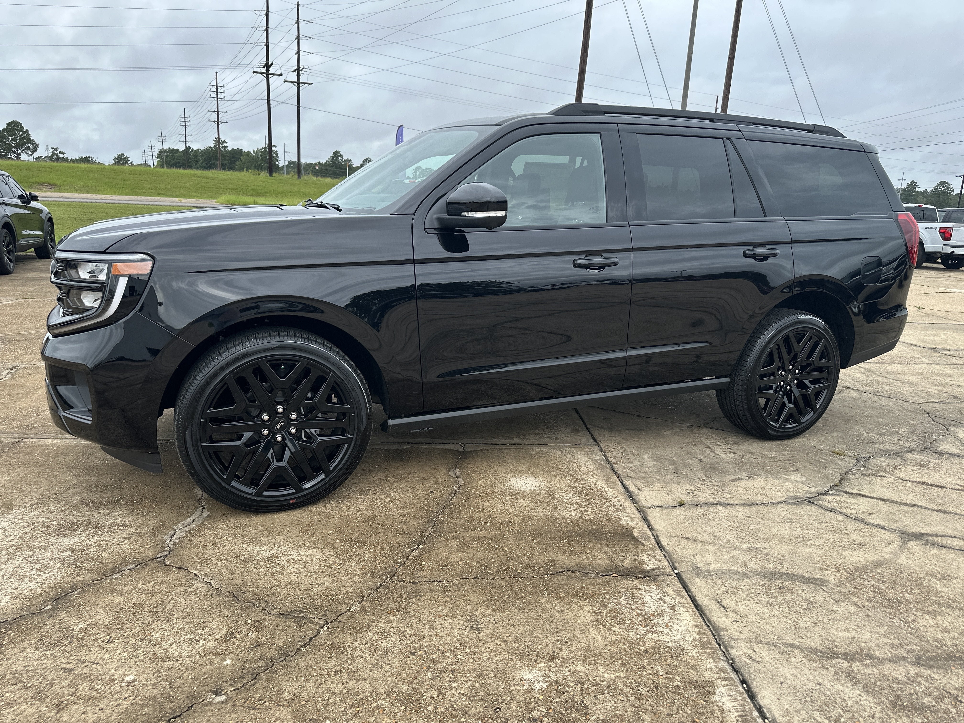 2027 Ford Expedition Platinum