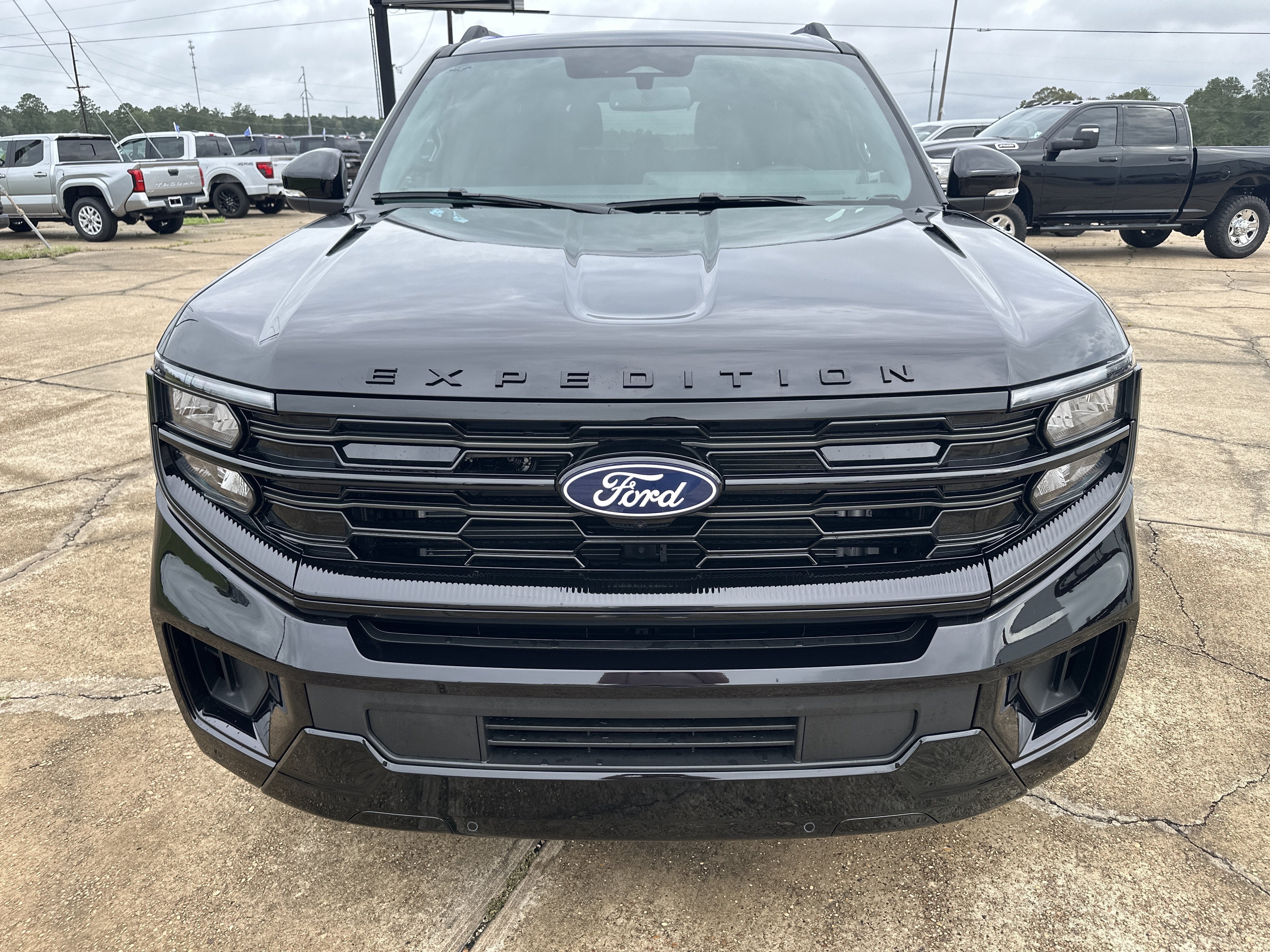 2027 Ford Expedition Platinum