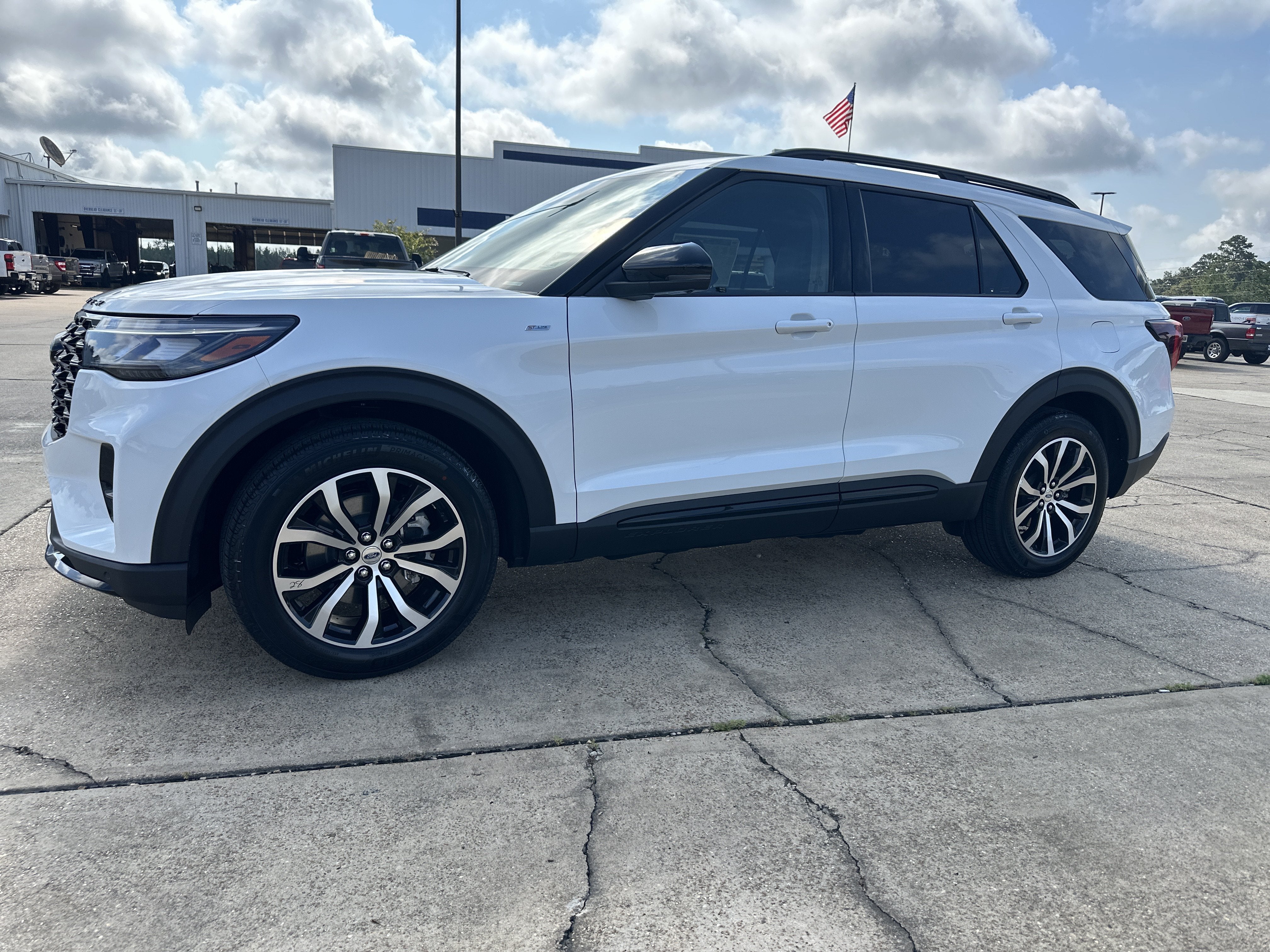 2026 Ford Explorer ST-Line