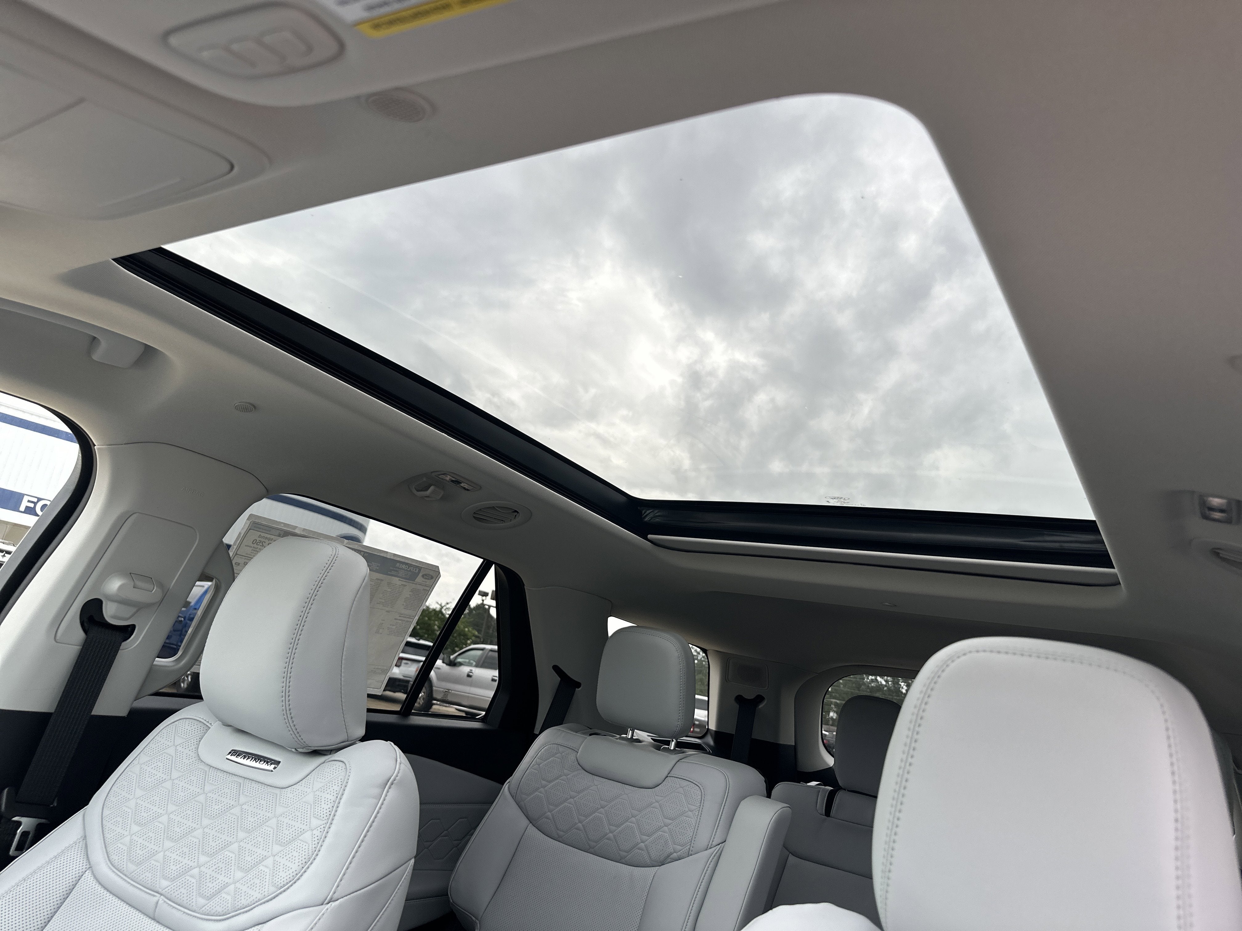 2026 Ford Explorer Platinum™