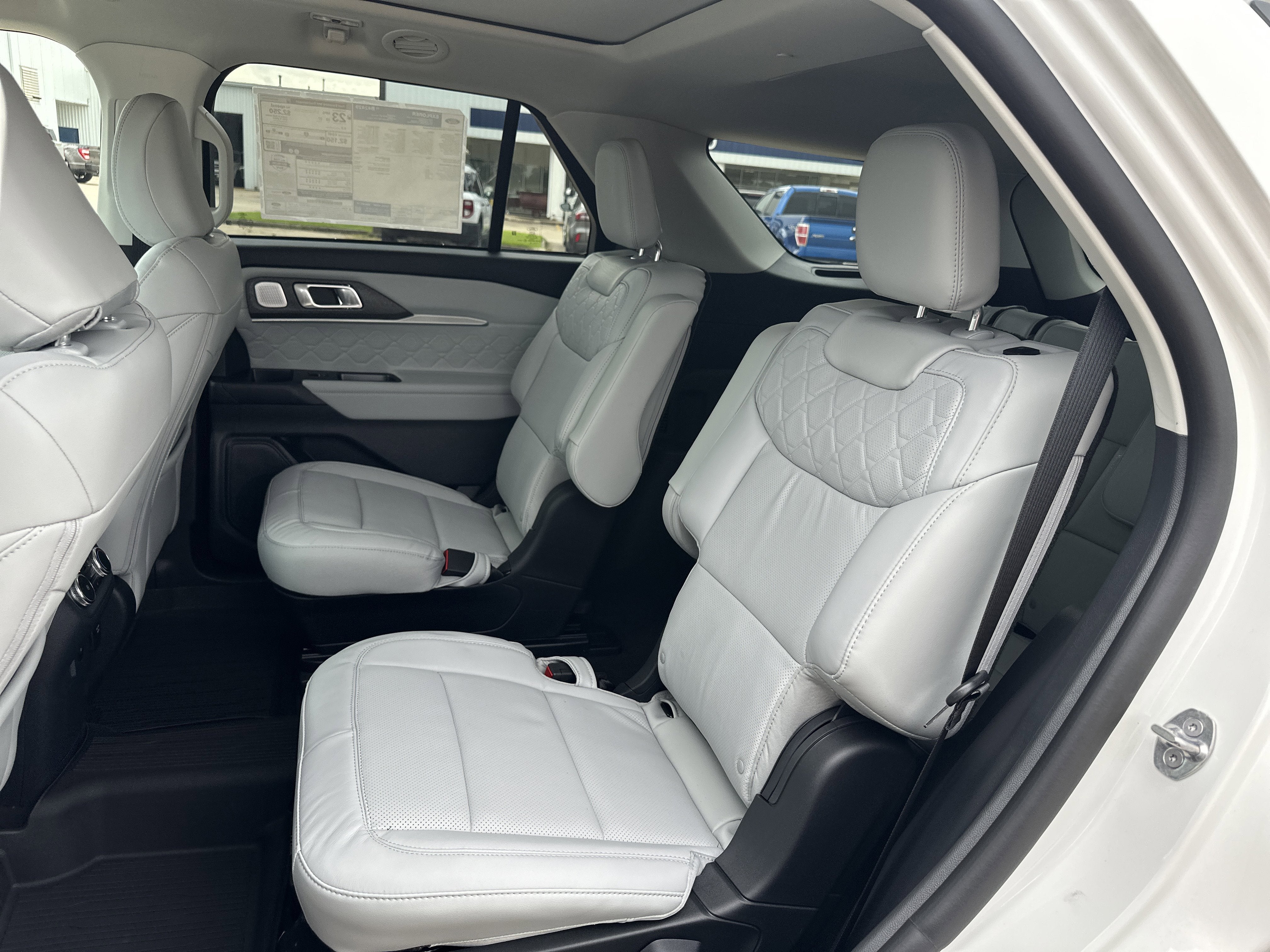 2026 Ford Explorer Platinum™