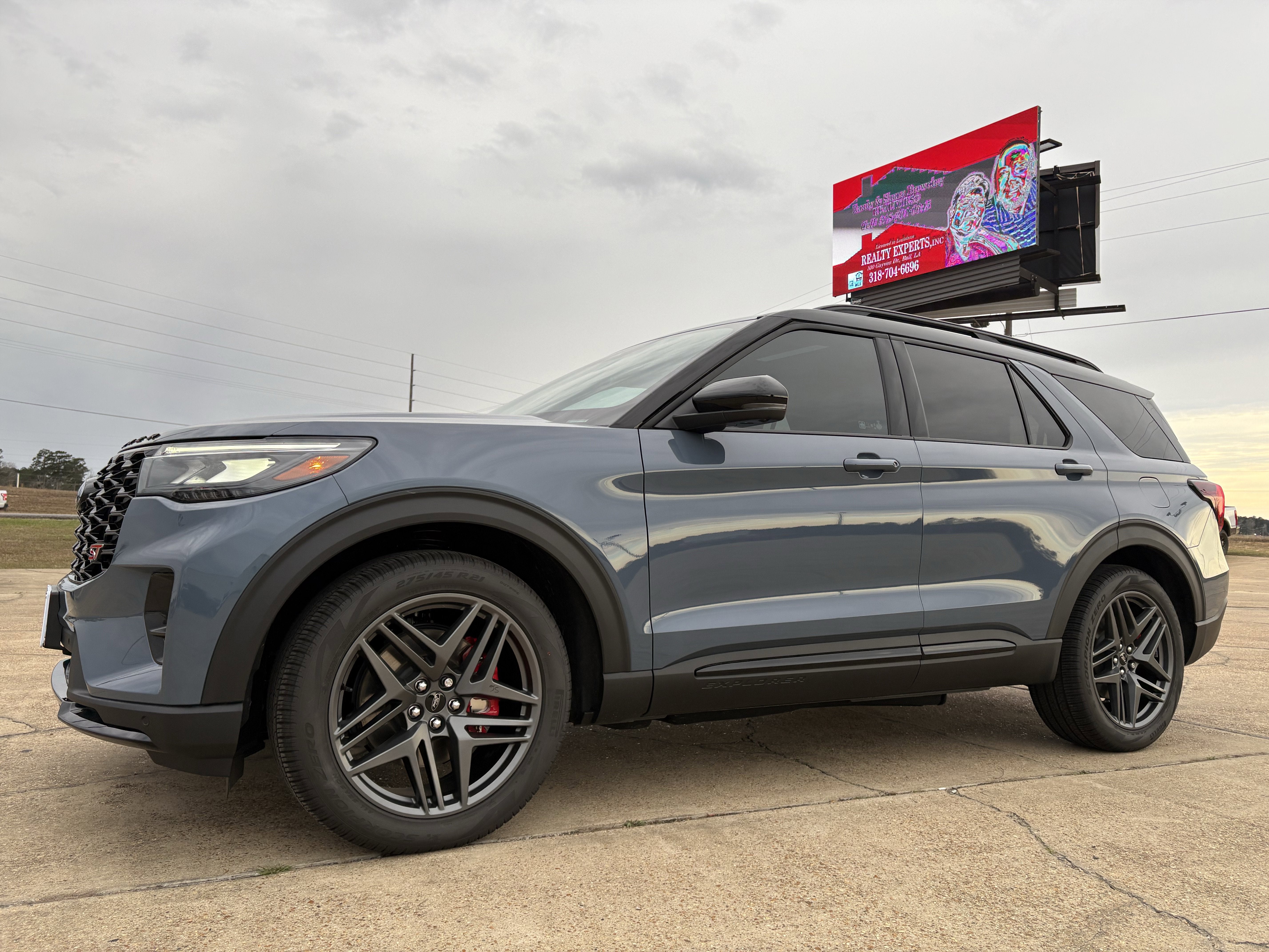 2025 Ford Explorer ST