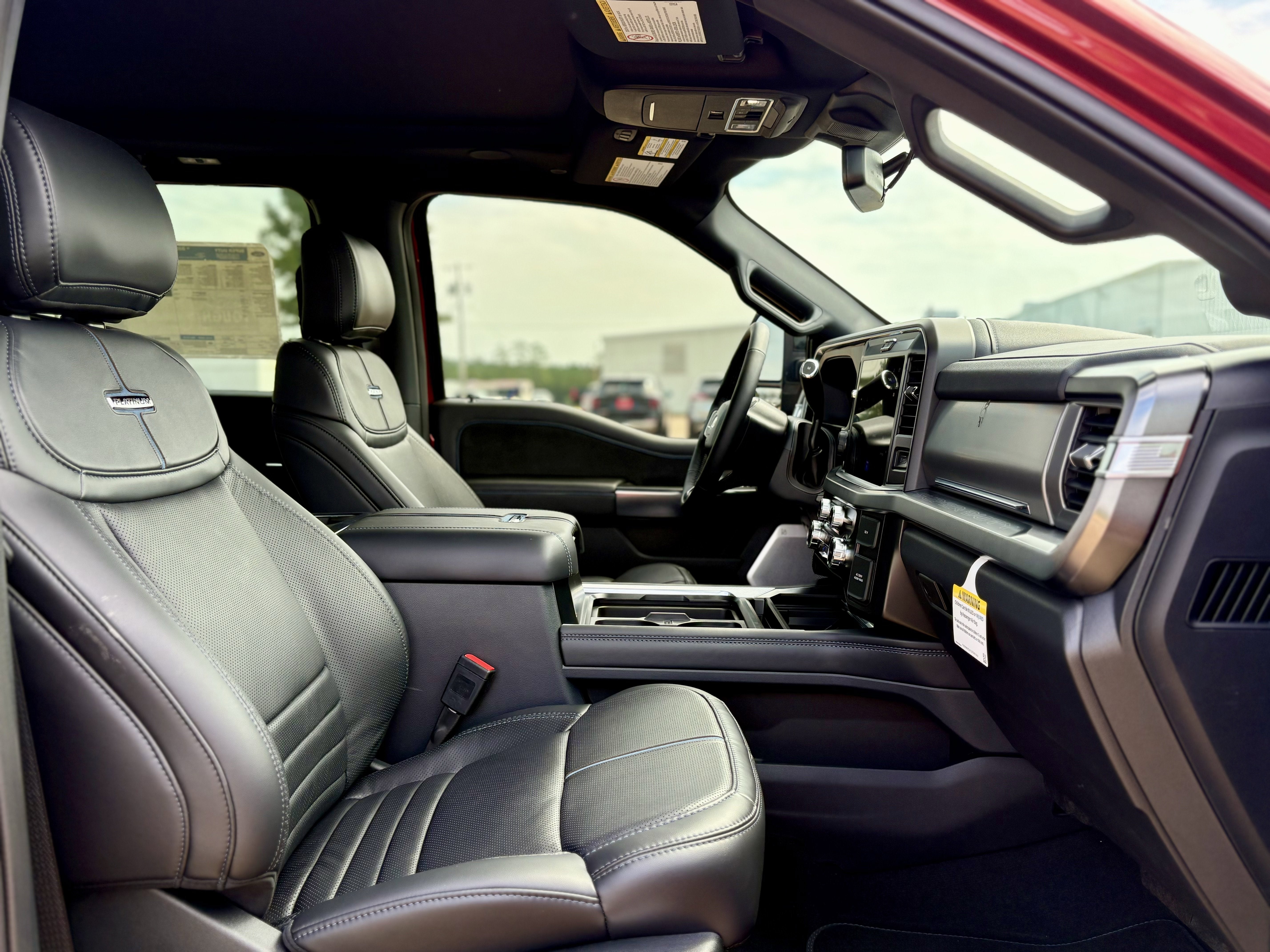 2025 Ford Super Duty F-250 SRW F-250® Platinum®