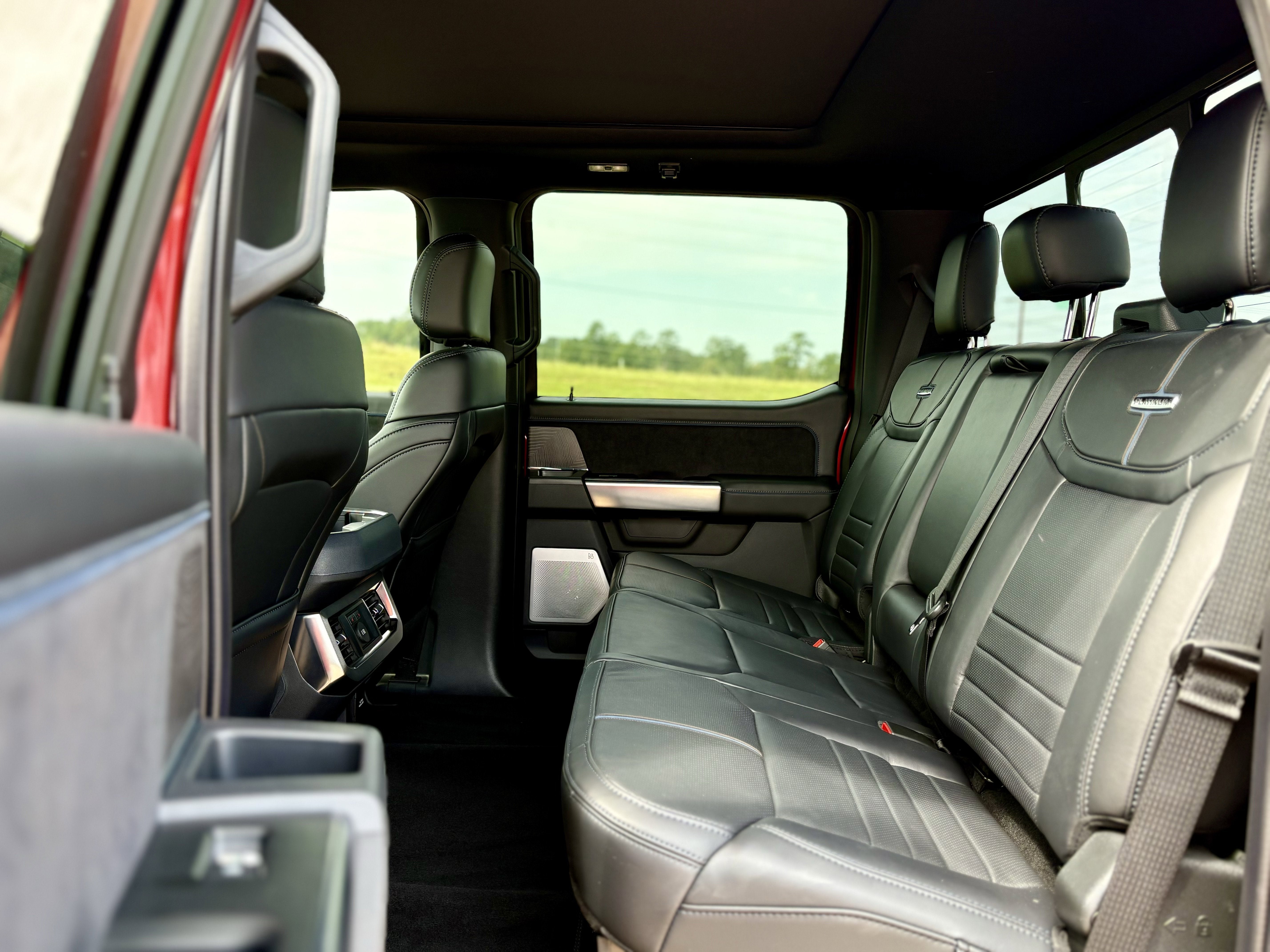 2025 Ford Super Duty F-250 SRW F-250® Platinum®