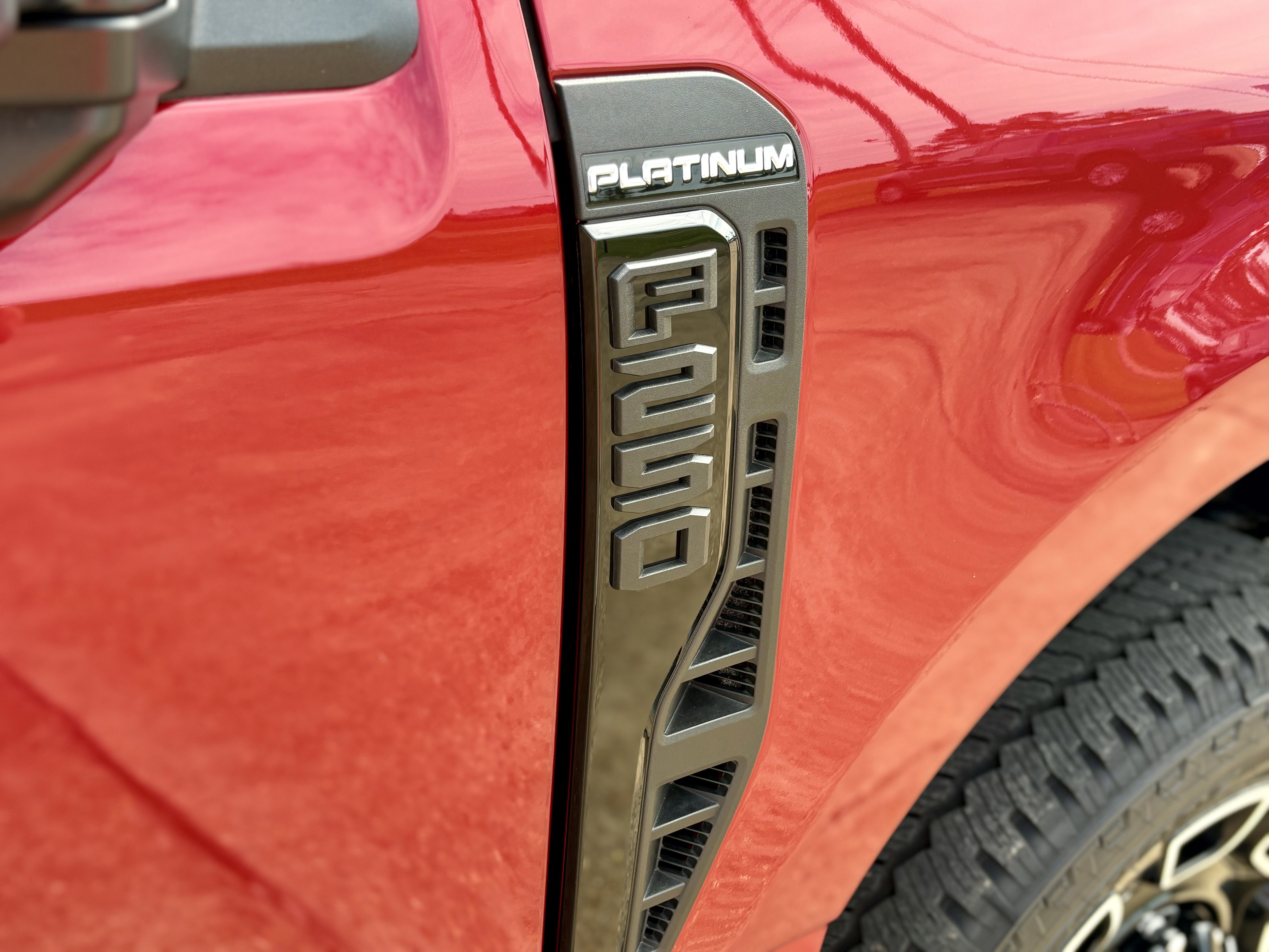2025 Ford Super Duty F-250 SRW F-250® Platinum®