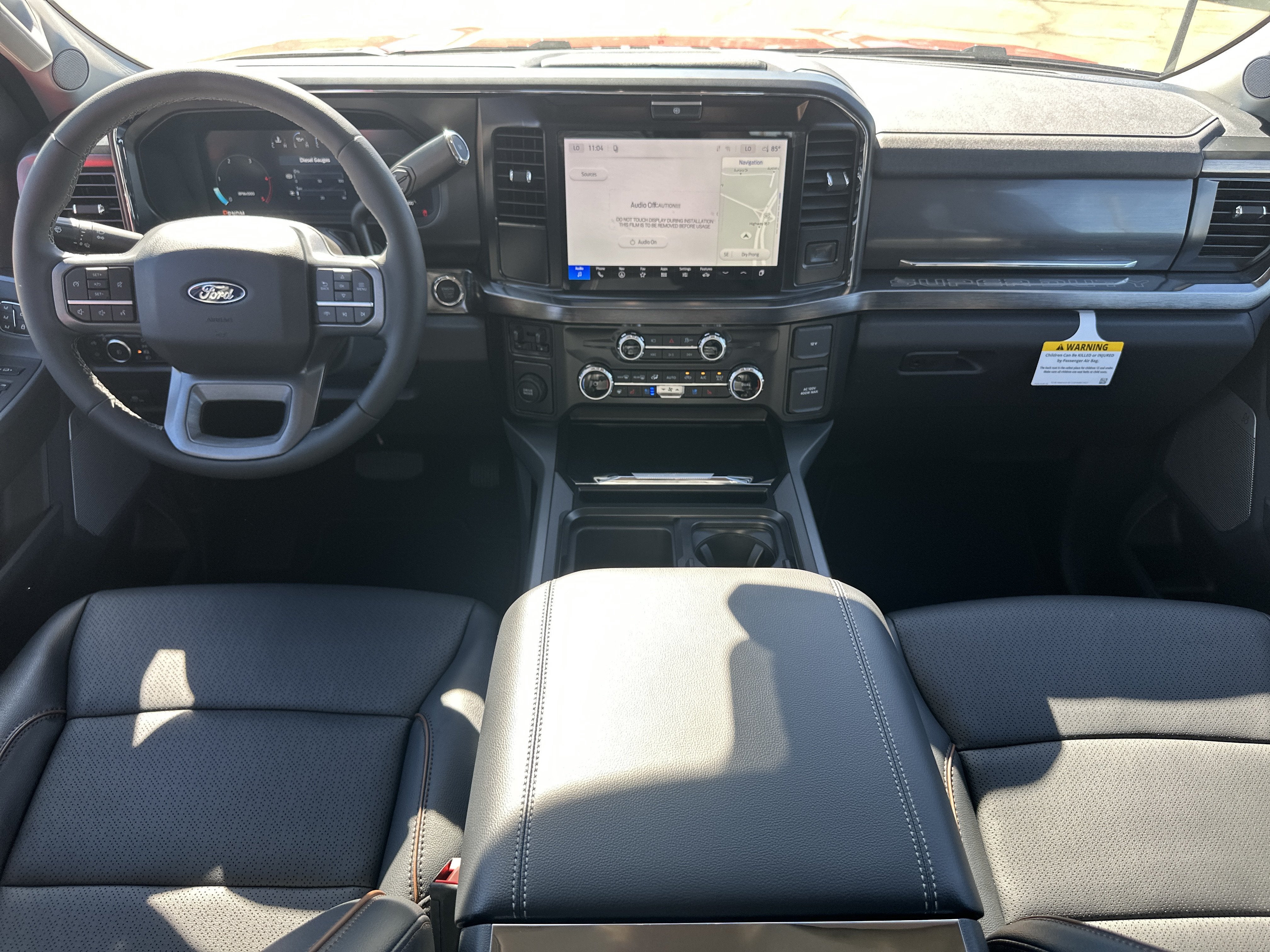 2027 Ford Super Duty F-350 SRW F-350® Lariat®