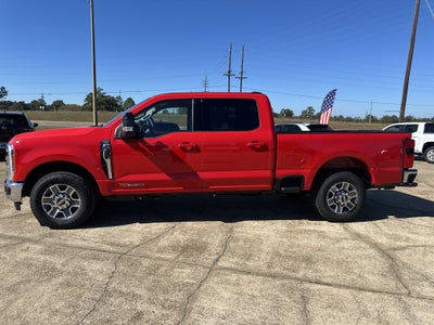 2027 Ford Super Duty F-350 SRW F-350® Lariat®