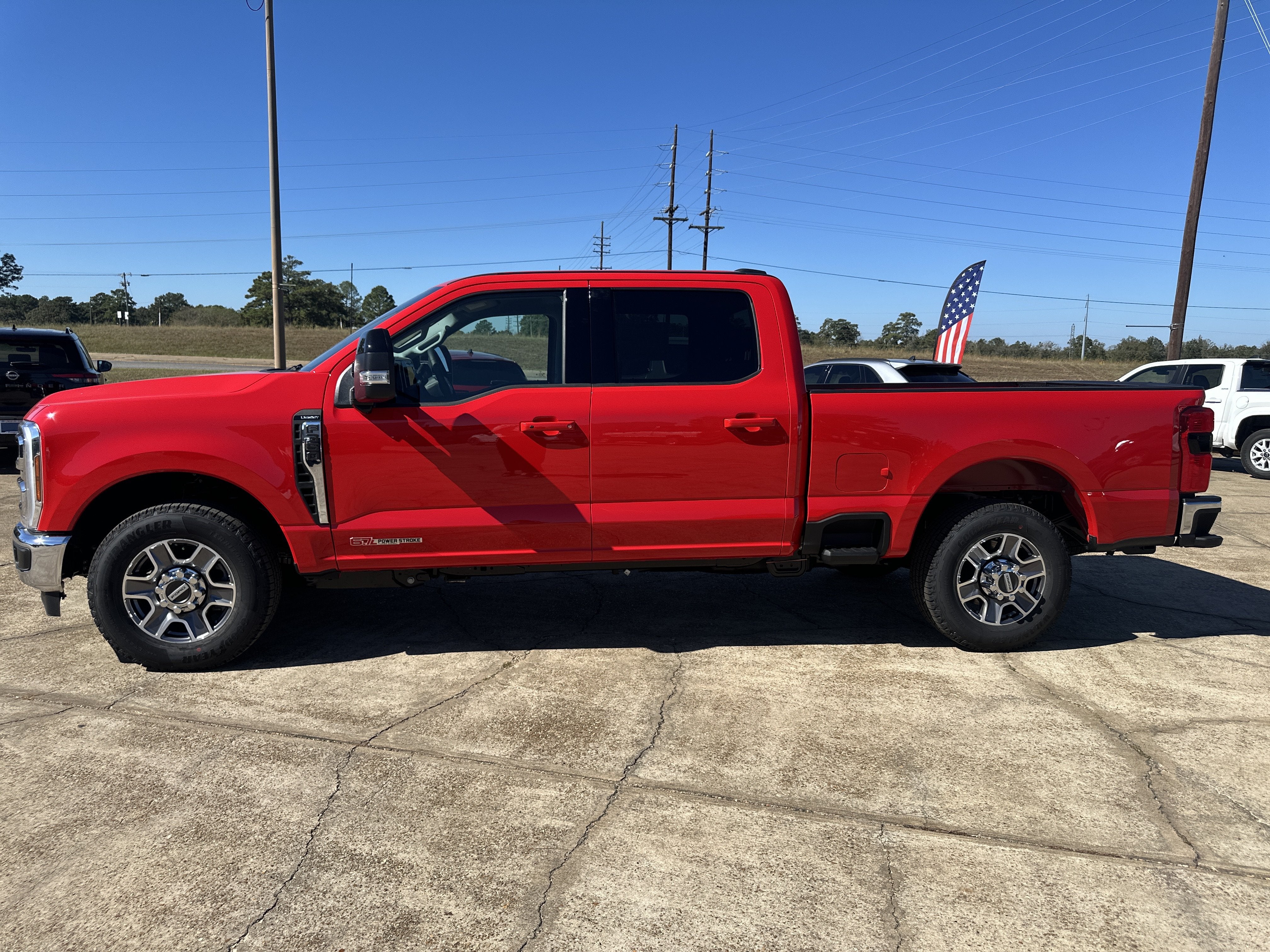 2027 Ford Super Duty F-350 SRW F-350® Lariat®