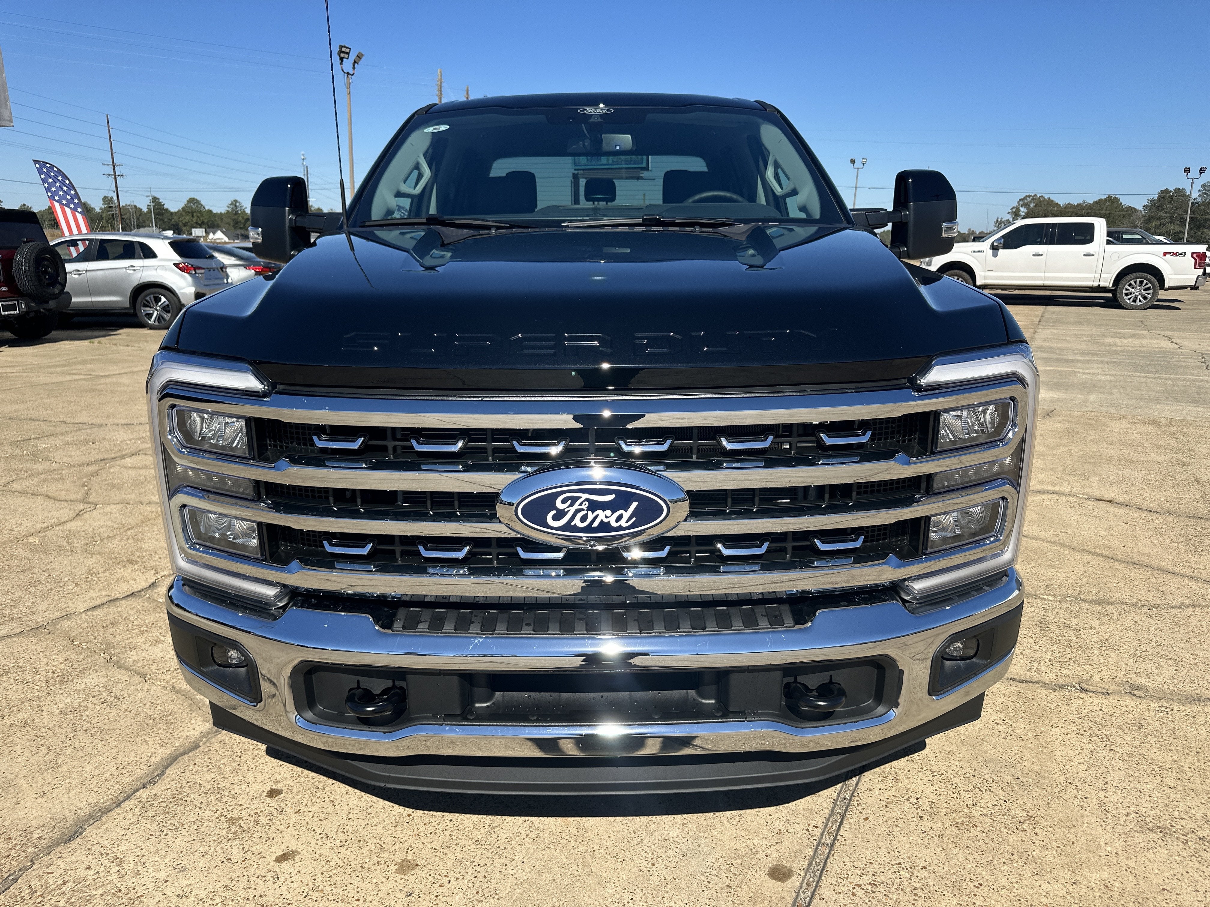 2027 Ford Super Duty F-350 SRW F-350® Lariat®