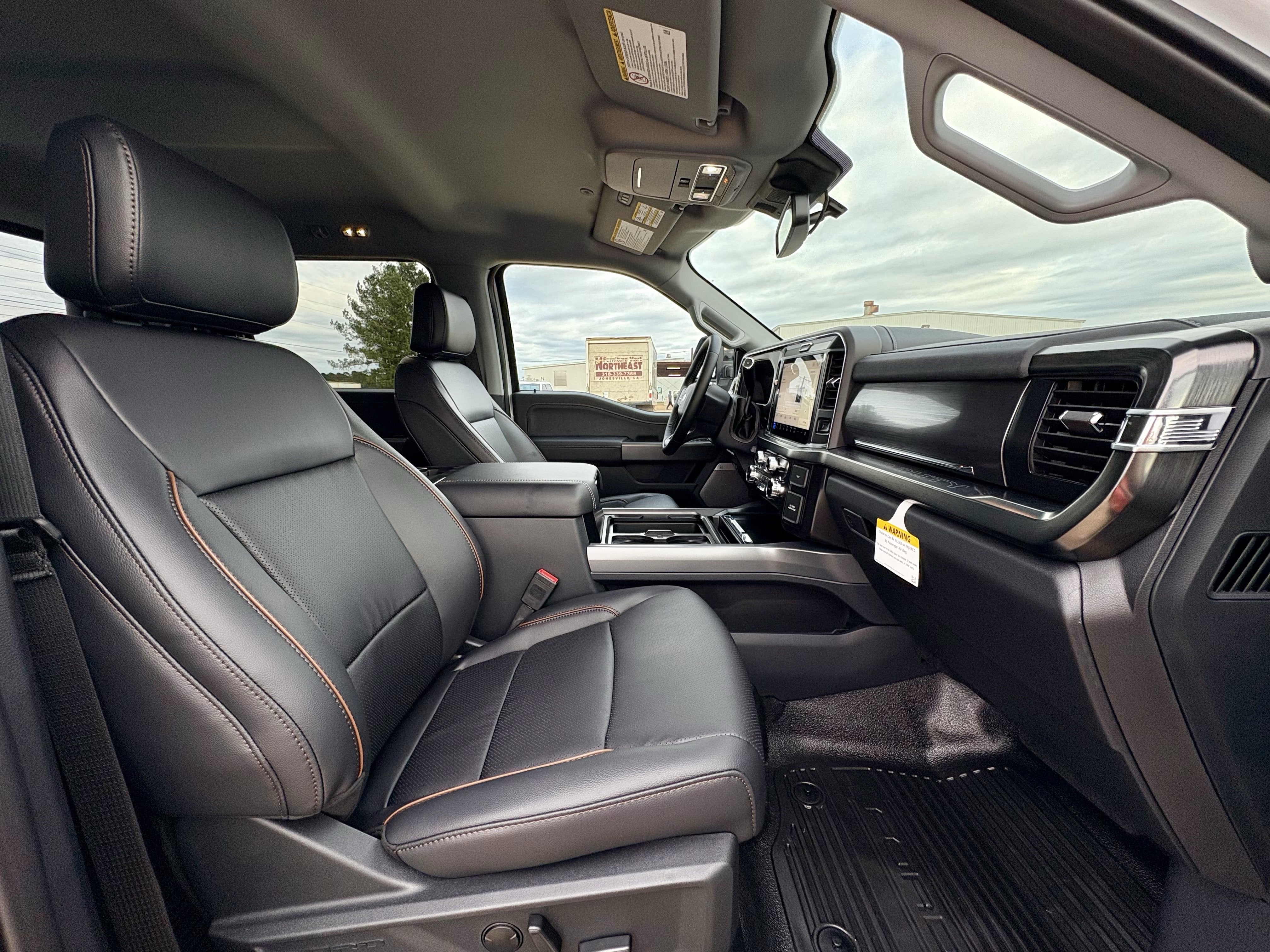 2026 Ford Super Duty F-350 SRW F-350® Lariat®