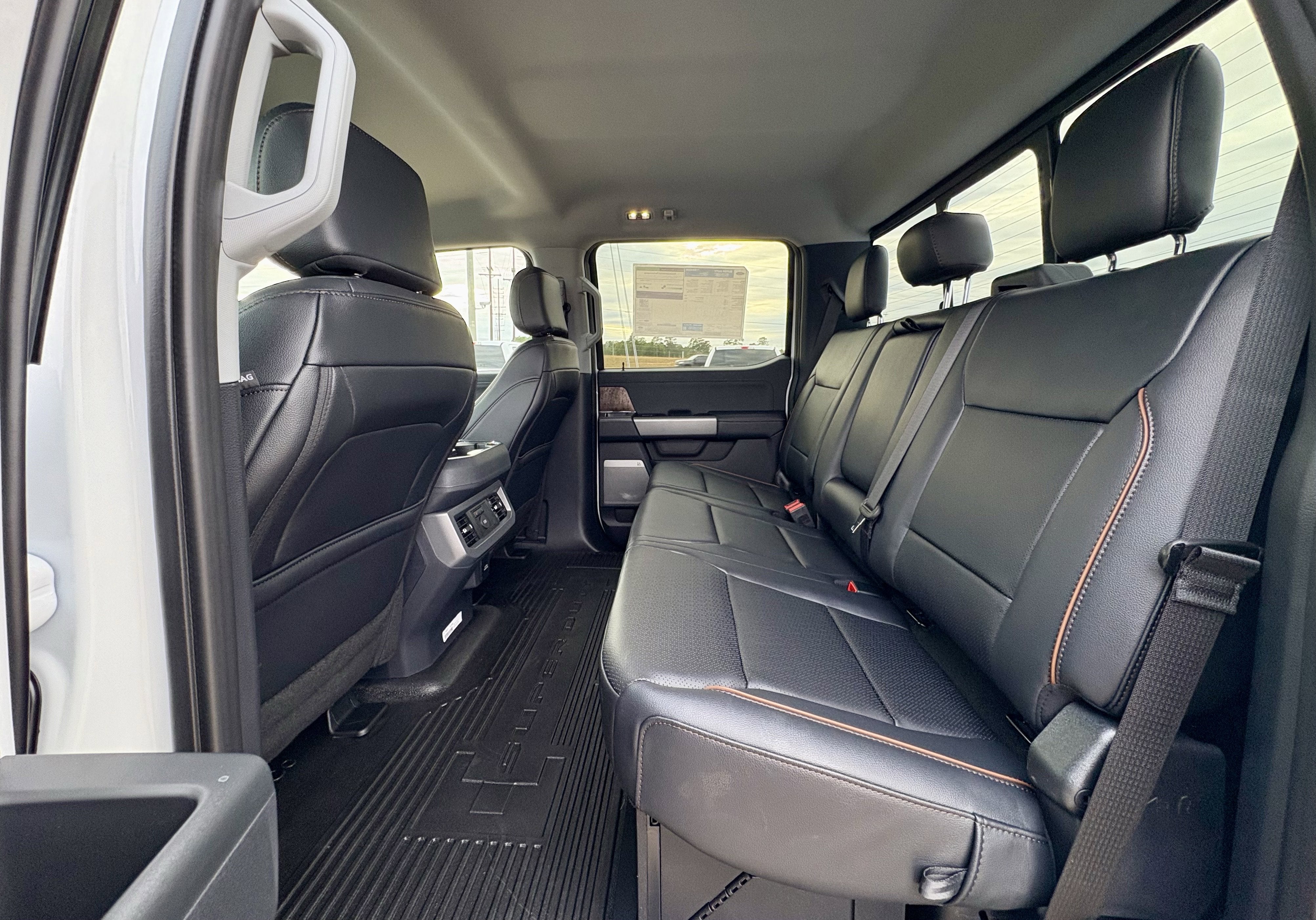 2026 Ford Super Duty F-350 SRW F-350® Lariat®