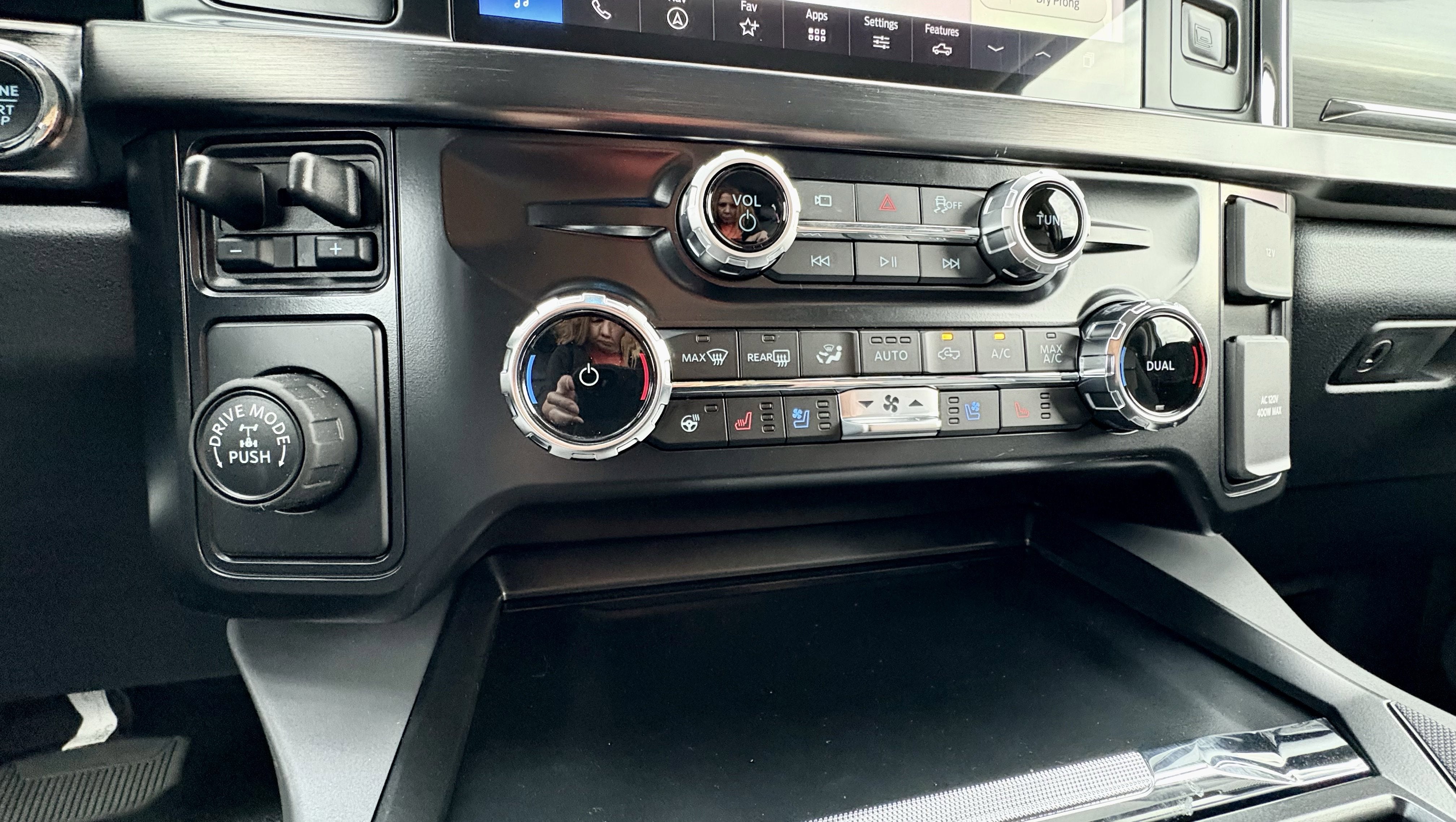 2026 Ford Super Duty F-350 SRW F-350® Lariat®