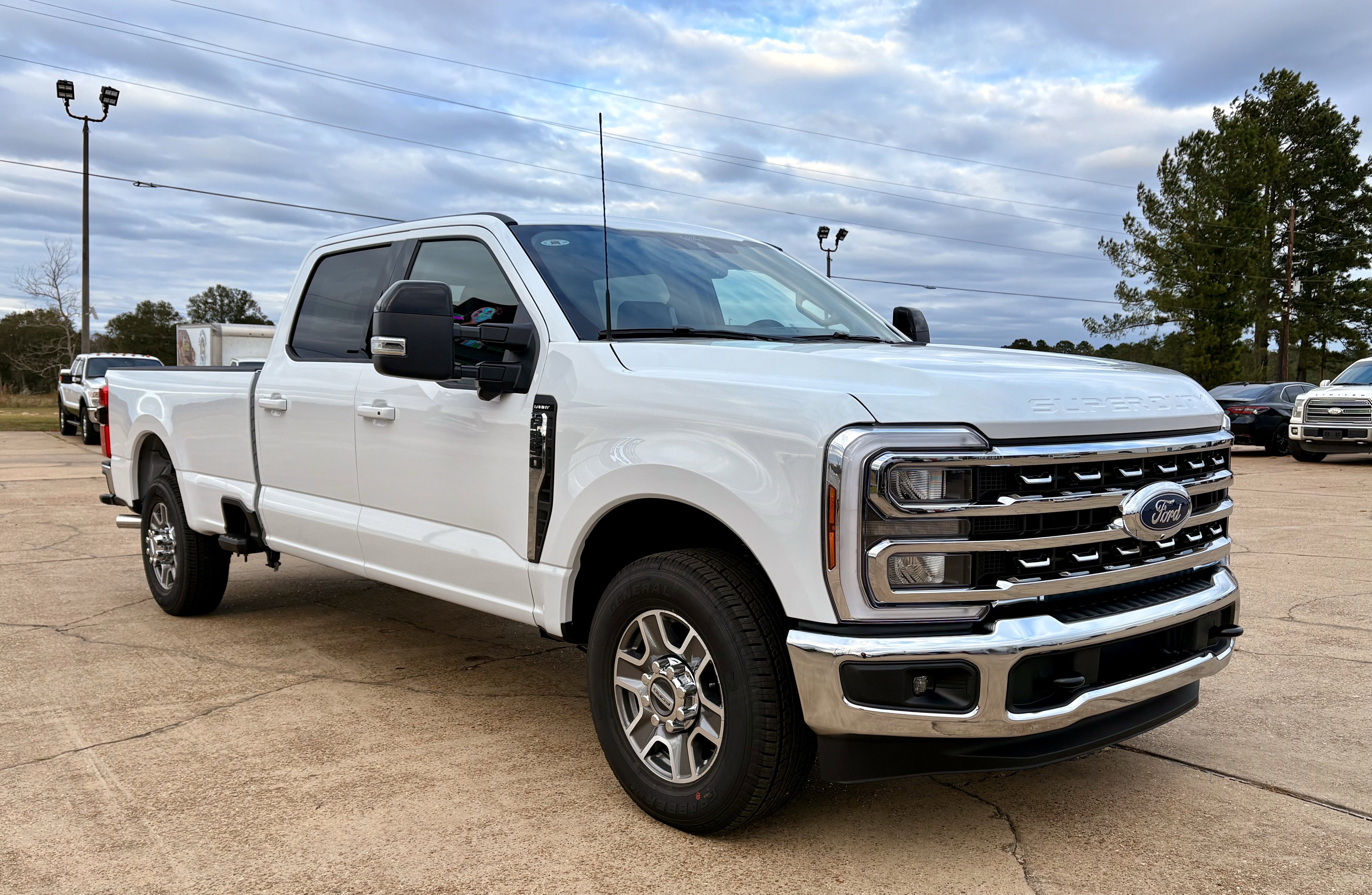 2026 Ford Super Duty F-350 SRW F-350® Lariat®