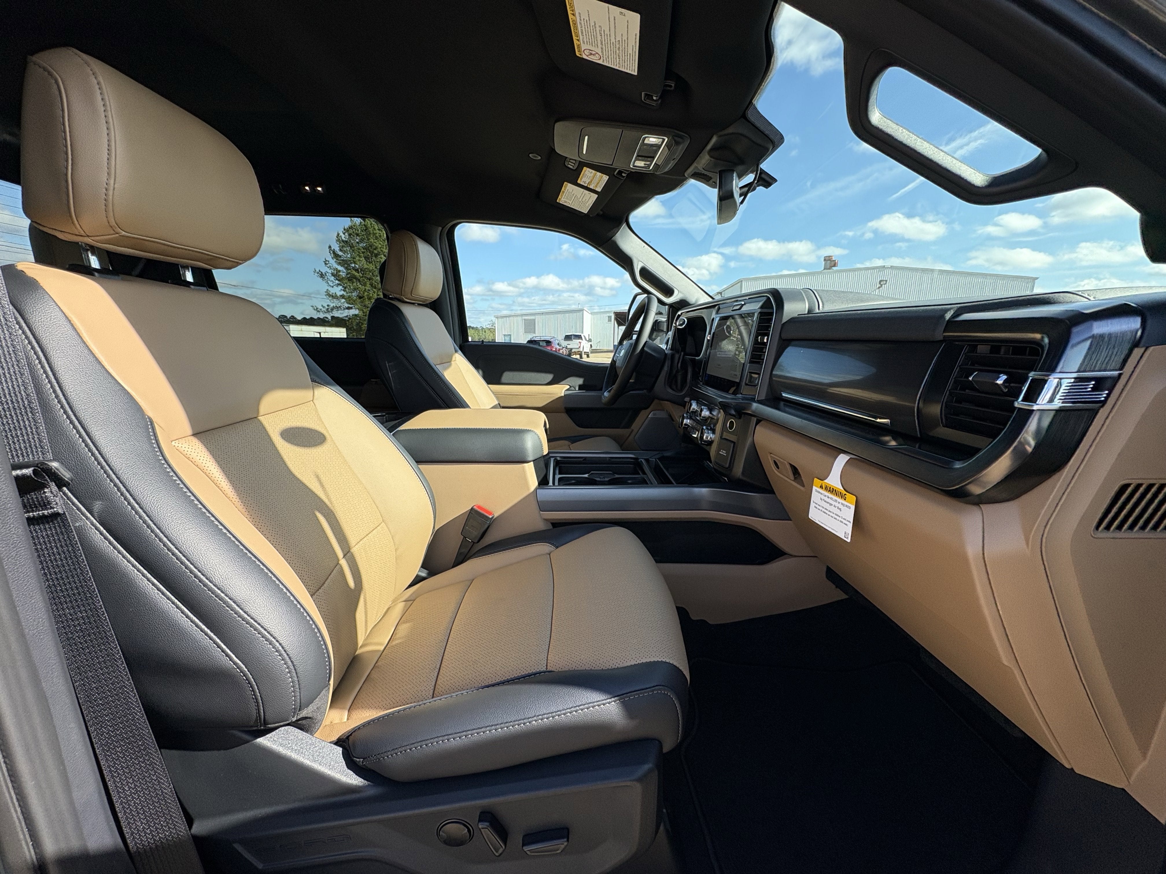 2026 Ford Super Duty F-350 SRW F-350® Lariat®