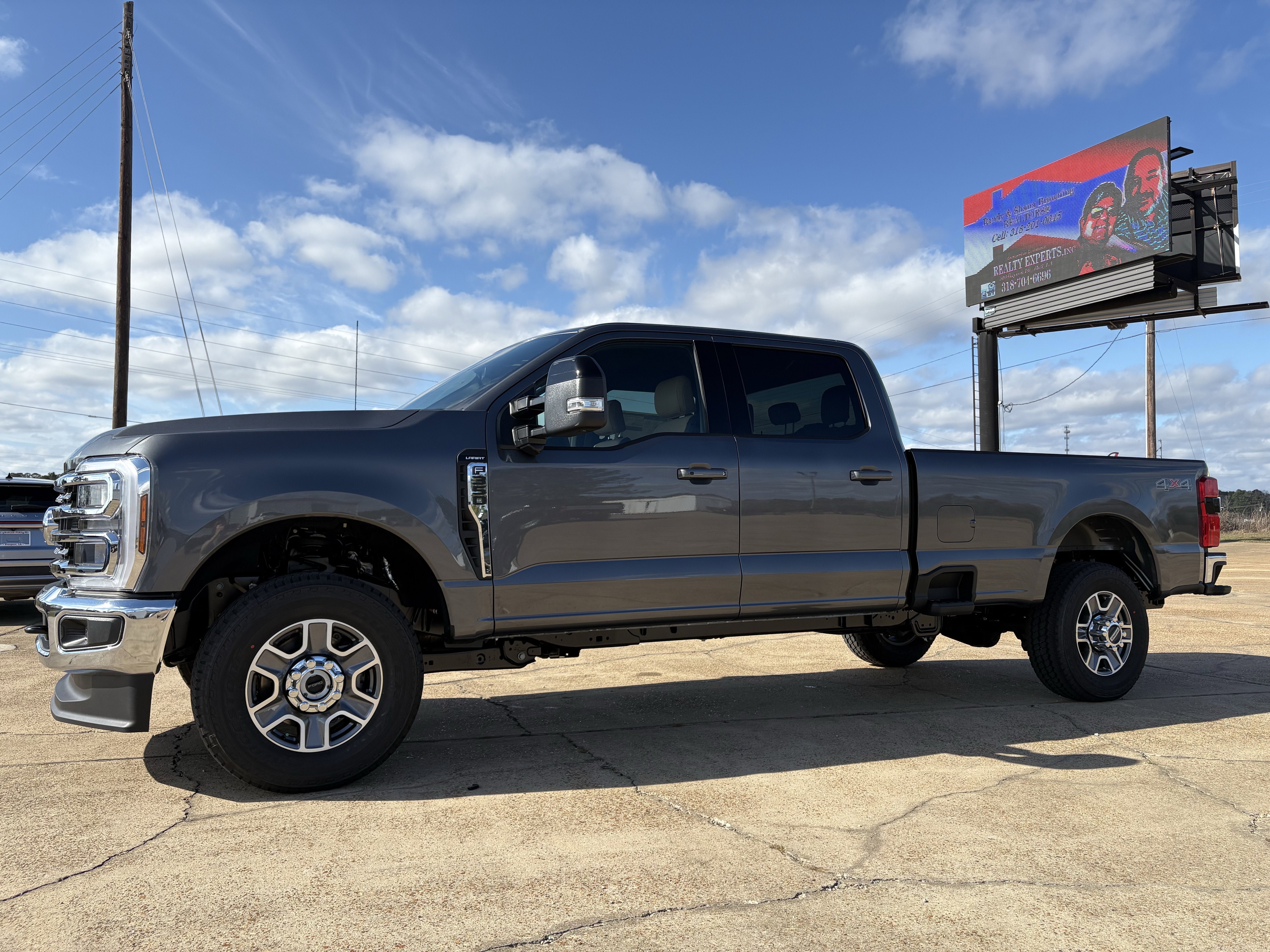 2026 Ford Super Duty F-350 SRW F-350® Lariat®