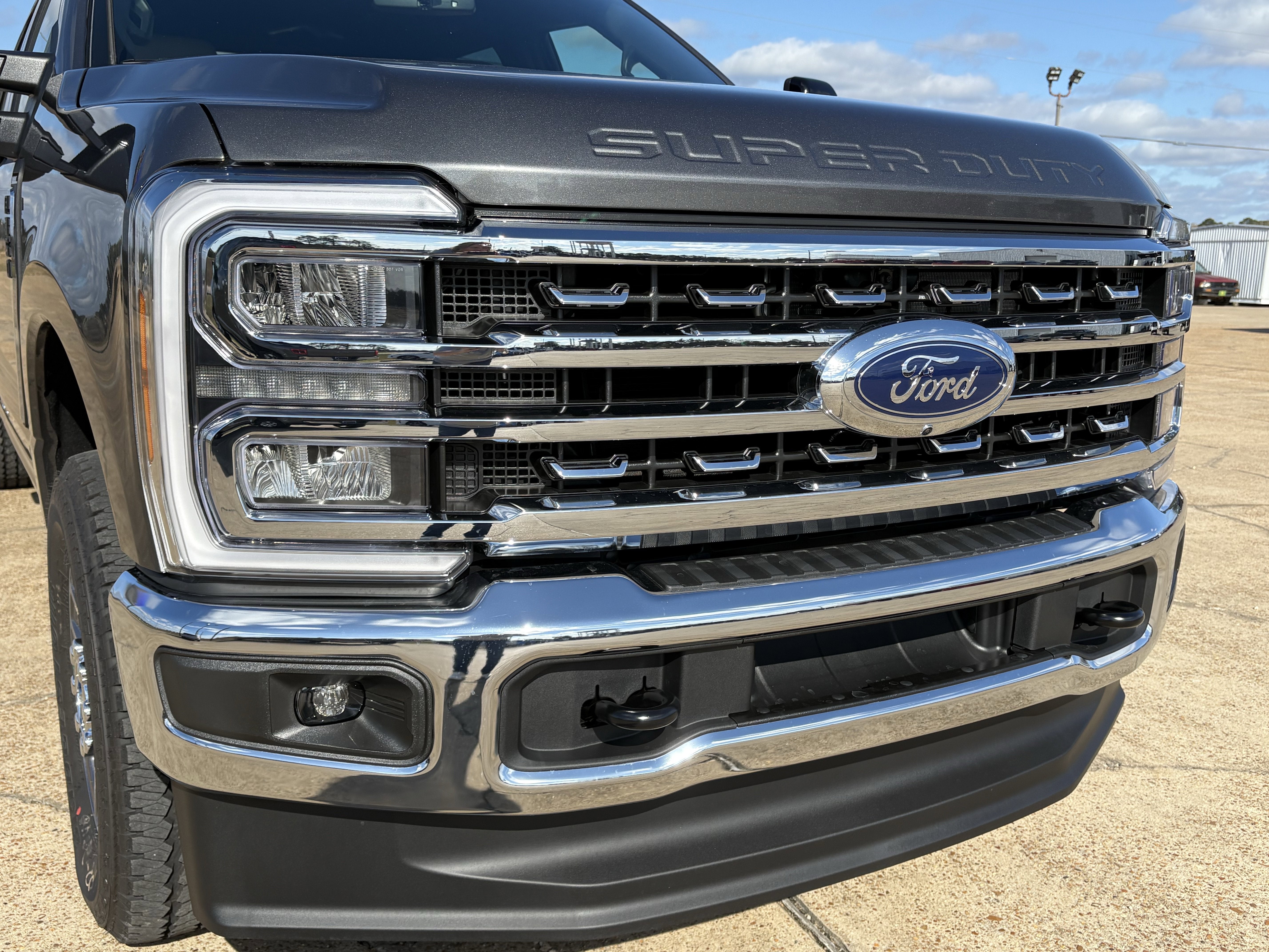 2026 Ford Super Duty F-350 SRW F-350® Lariat®