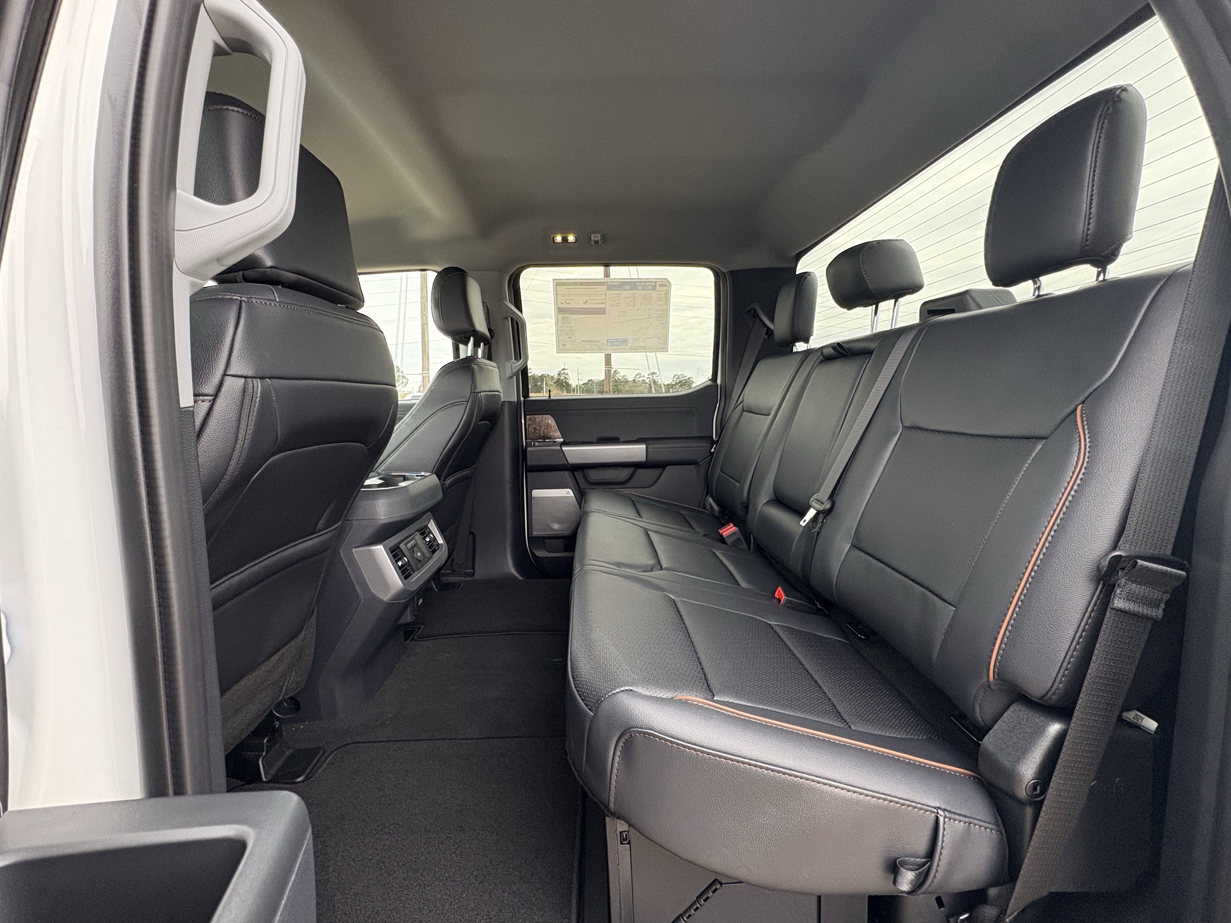 2026 Ford Super Duty F-350 SRW F-350® Lariat®