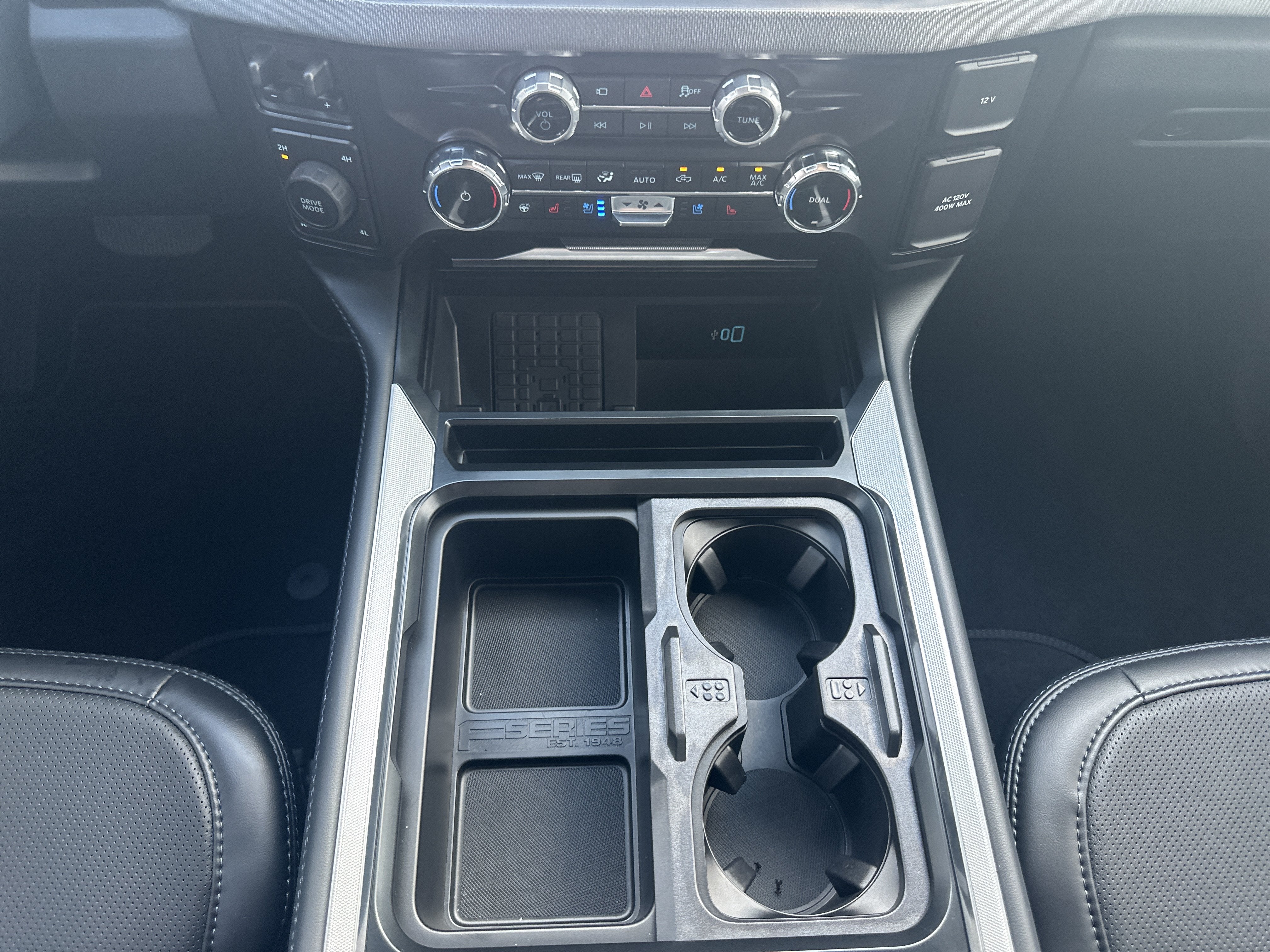 2026 Ford Super Duty F-350 SRW F-350® Platinum®
