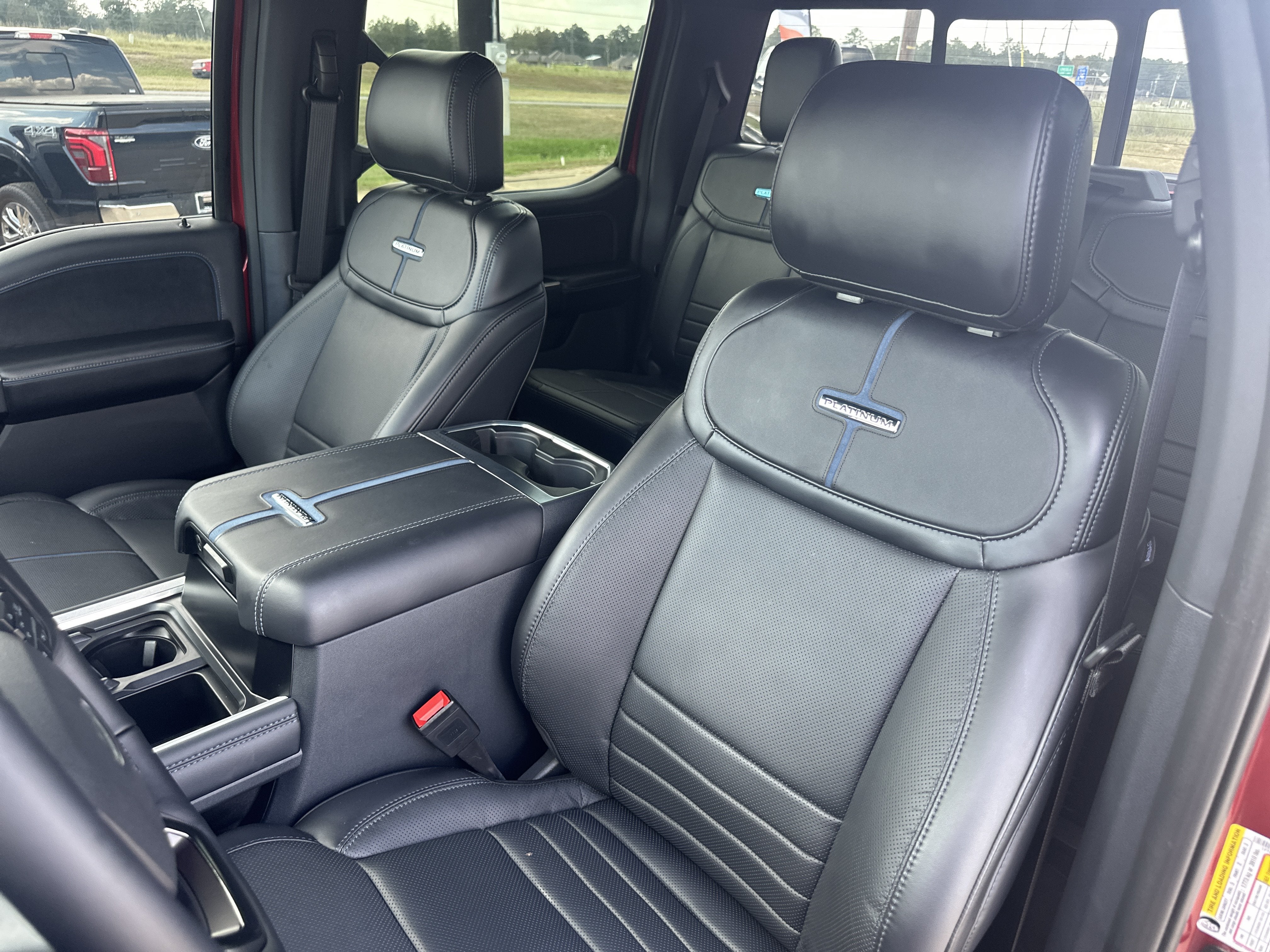 2026 Ford Super Duty F-350 SRW F-350® Platinum®