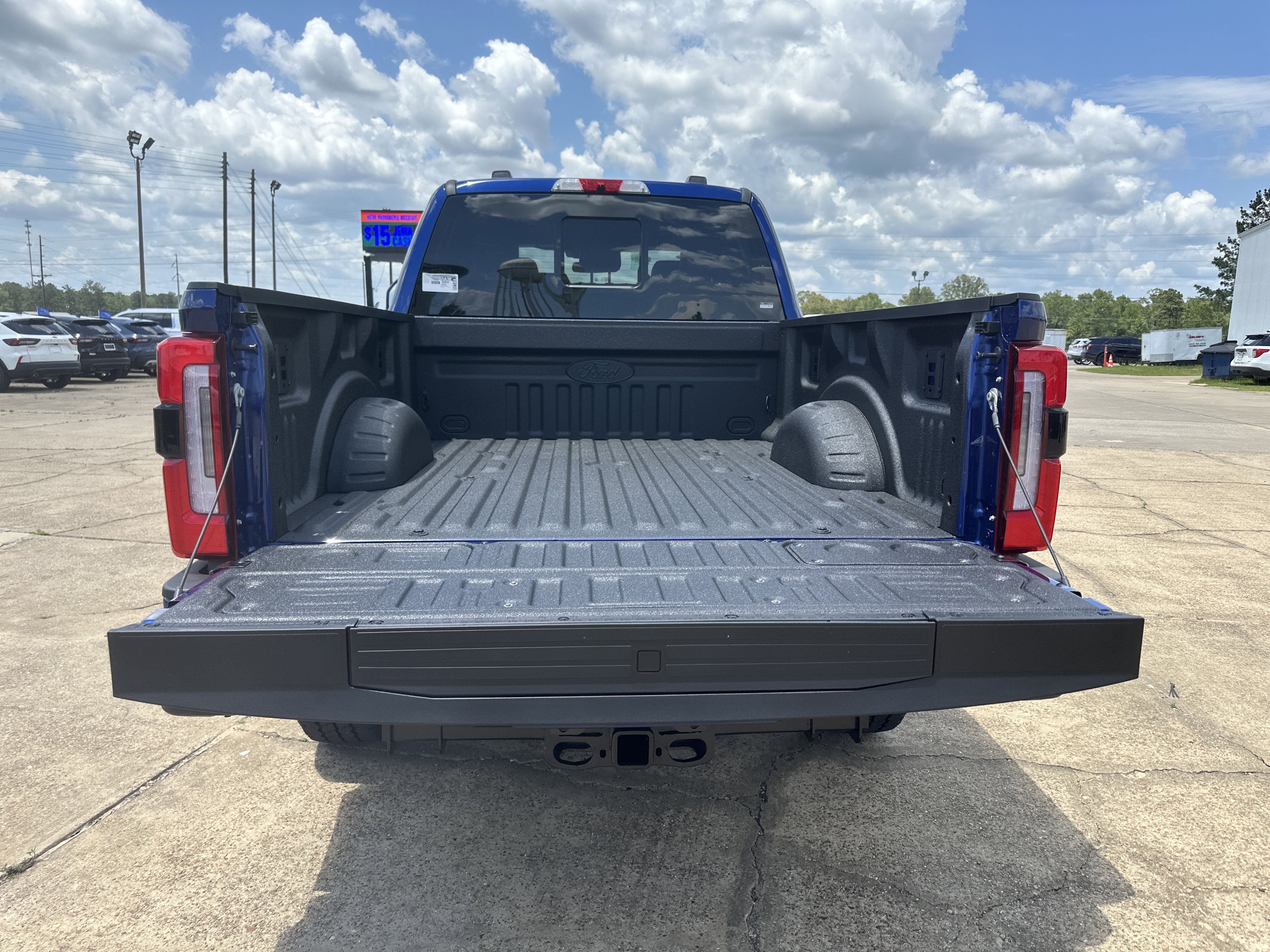 2026 Ford Super Duty F-350 SRW F-350® Platinum®