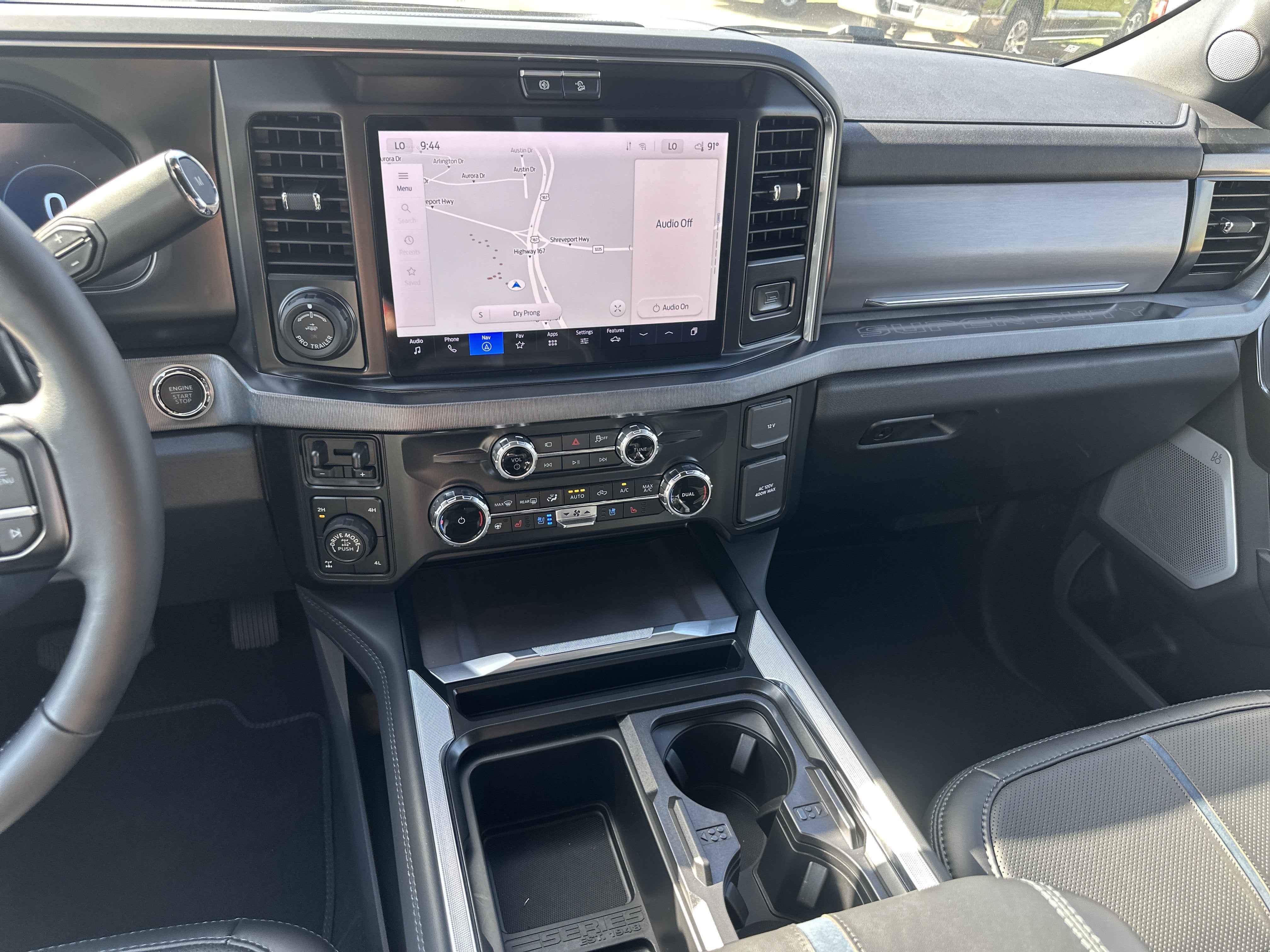 2026 Ford F-350 Super Duty Platinum - Photo 13