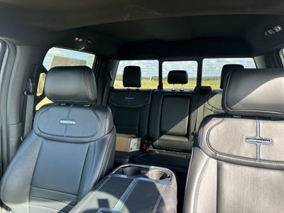 2026 Ford Super Duty F-350 SRW F-350® Platinum®
