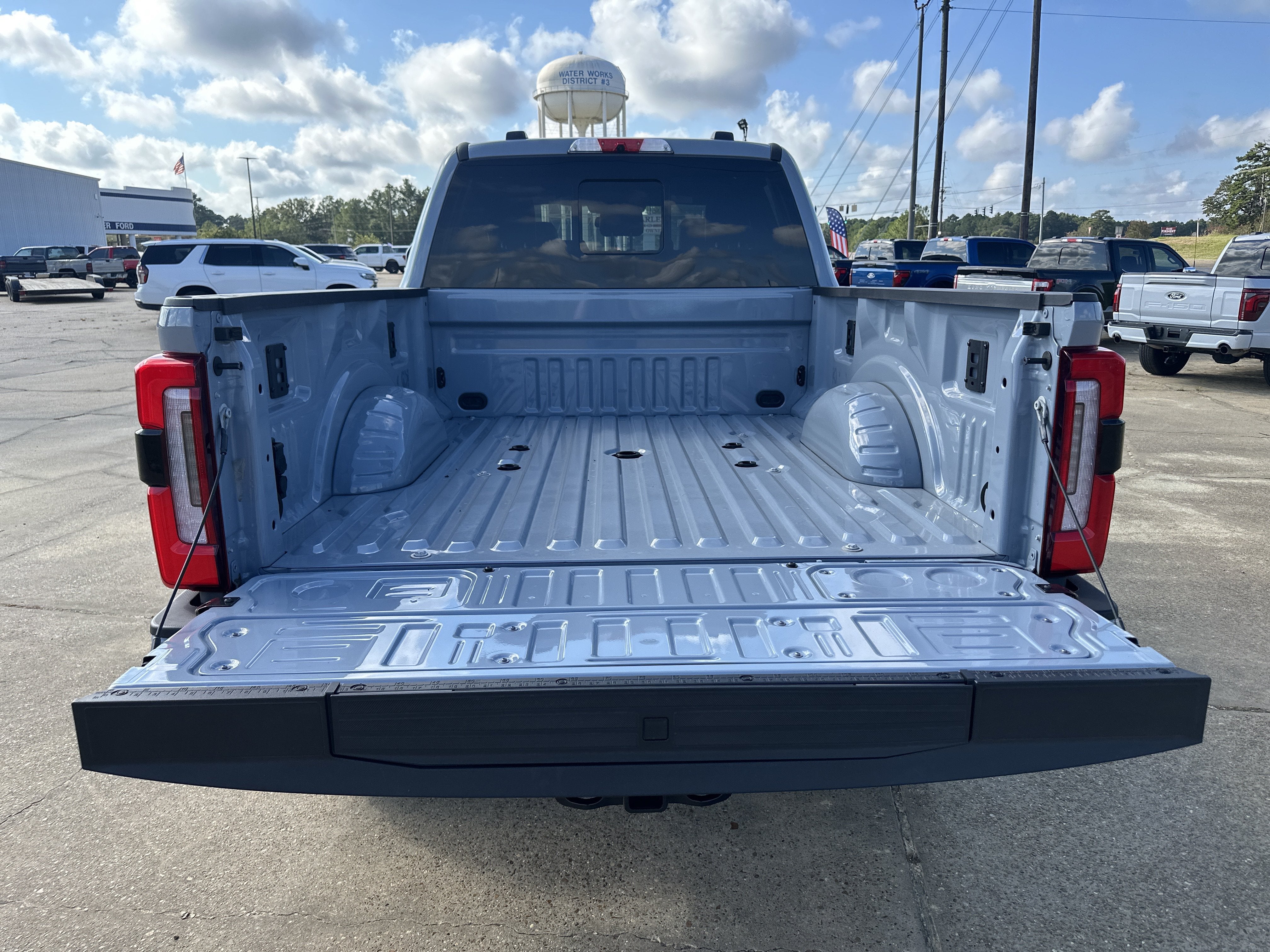 2026 Ford F-350 Super Duty Platinum - Photo 8