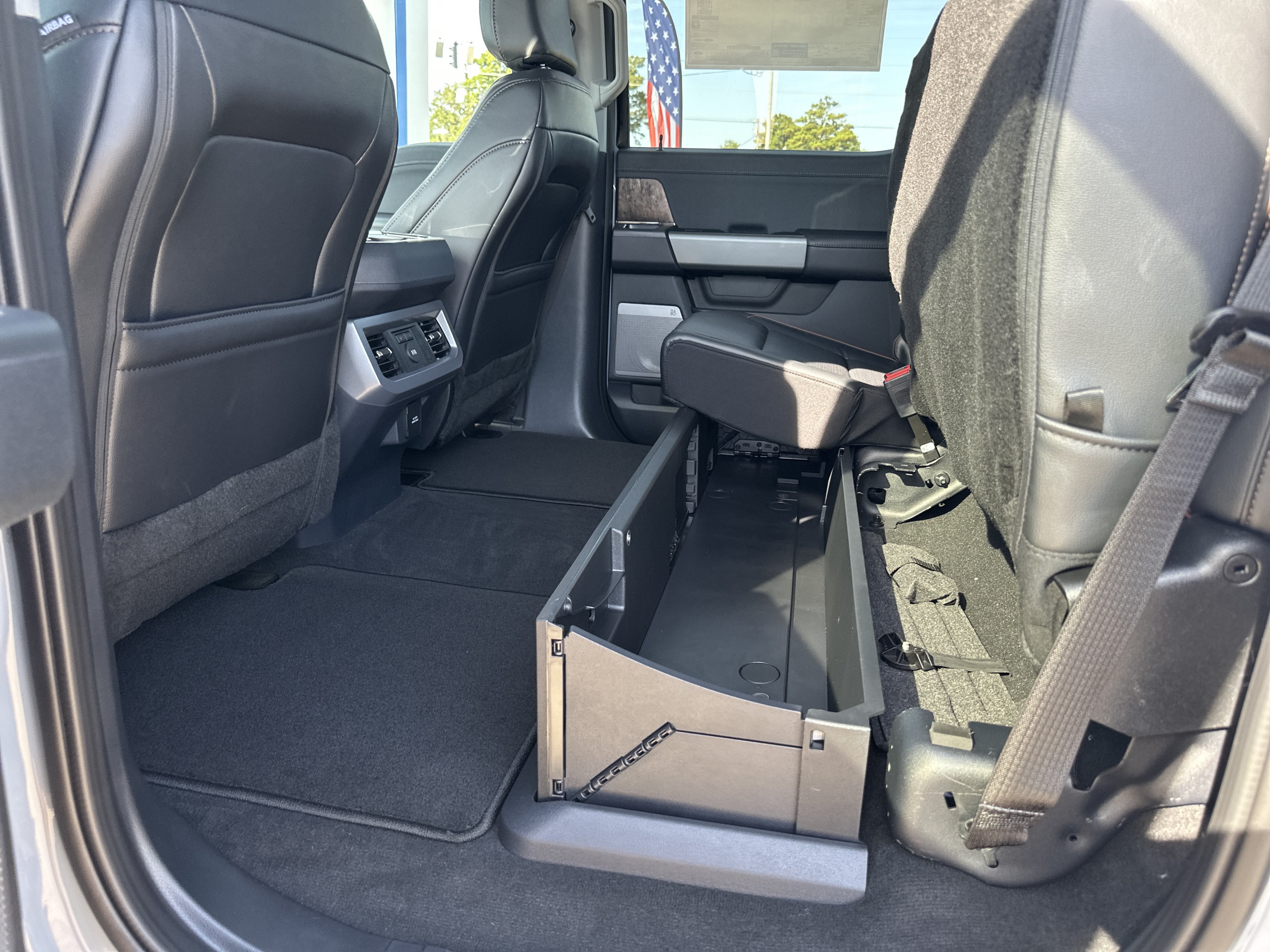 2026 Ford Super Duty F-350 DRW F-350® Lariat®
