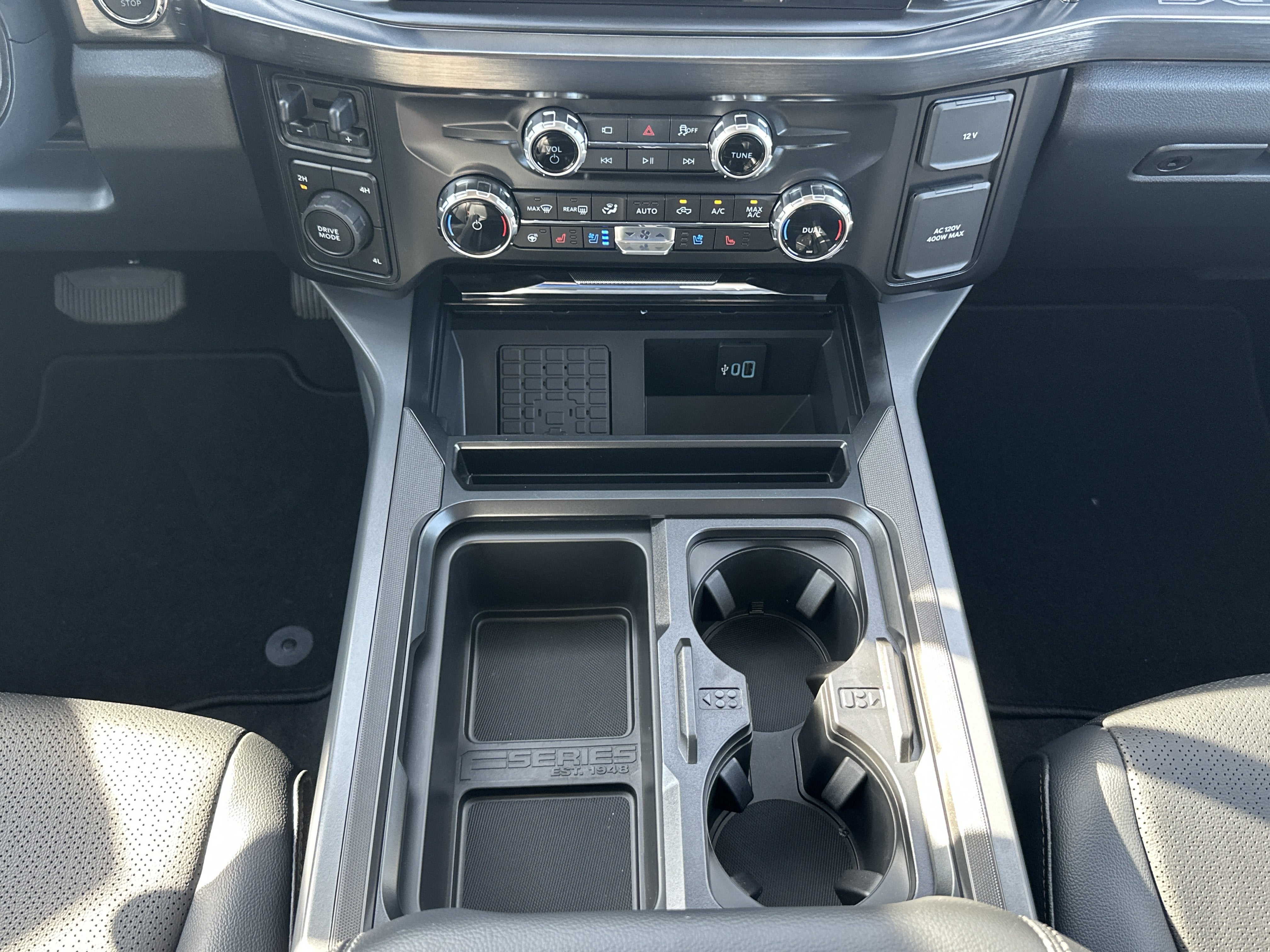 2026 Ford Super Duty F-350 DRW F-350® Lariat®