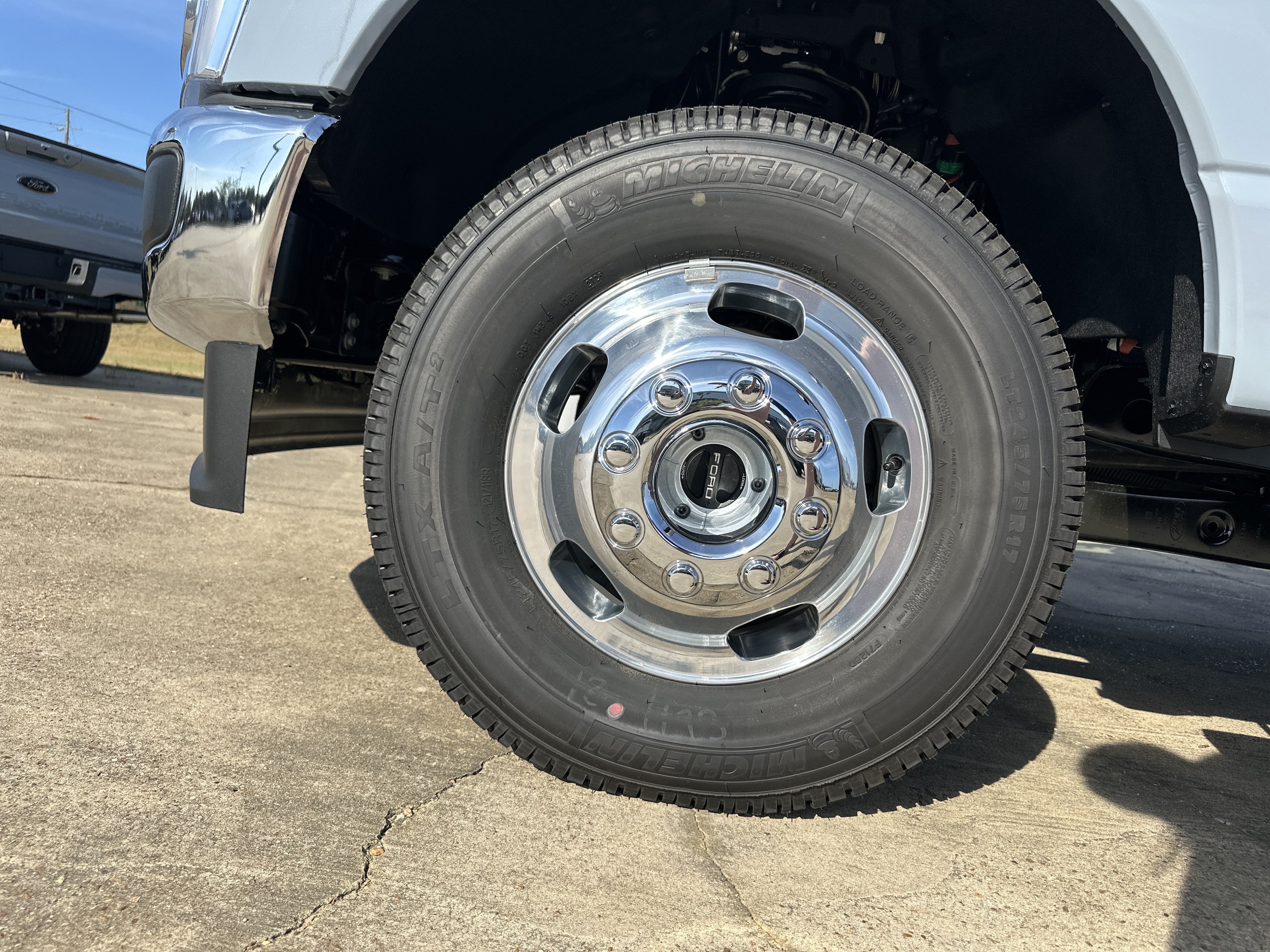 2026 Ford Super Duty F-350 DRW F-350® Lariat®