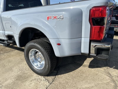 2026 Ford Super Duty F-350 DRW F-350® Lariat®