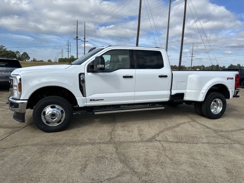 2026 Ford Super Duty F-350 DRW F-350® XLT