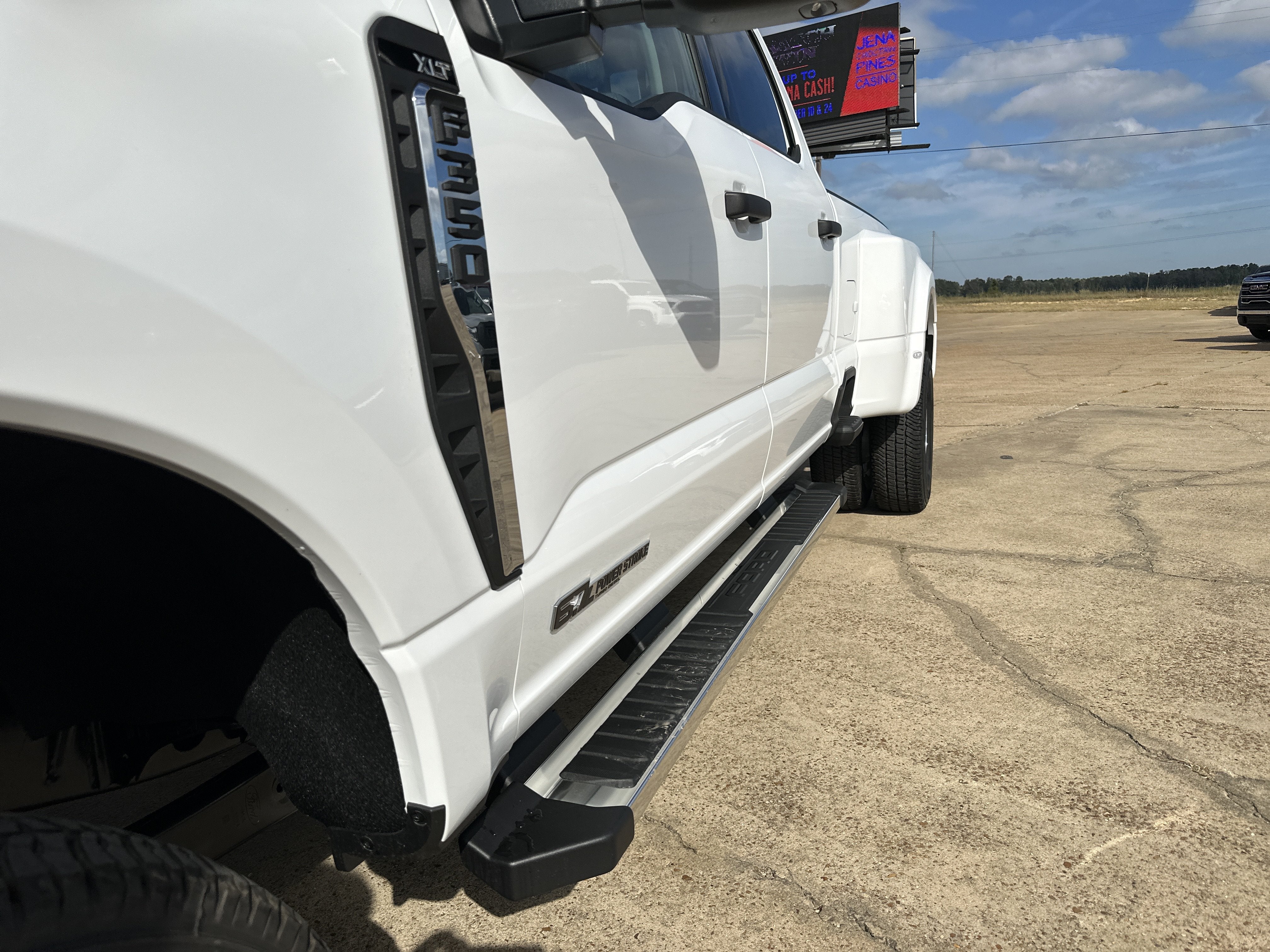 2026 Ford Super Duty F-350 DRW F-350® XLT