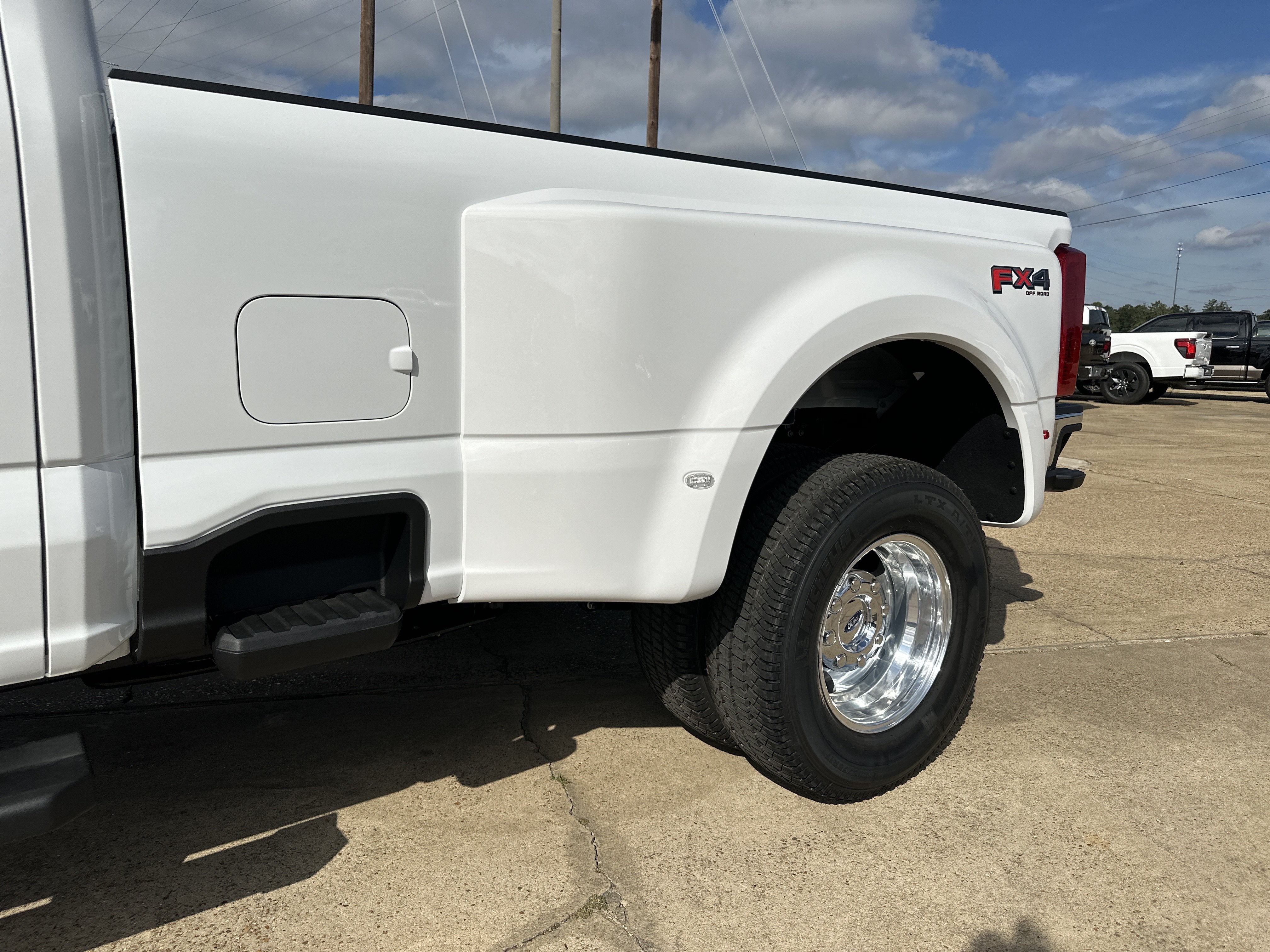 2026 Ford Super Duty F-350 DRW F-350® XLT