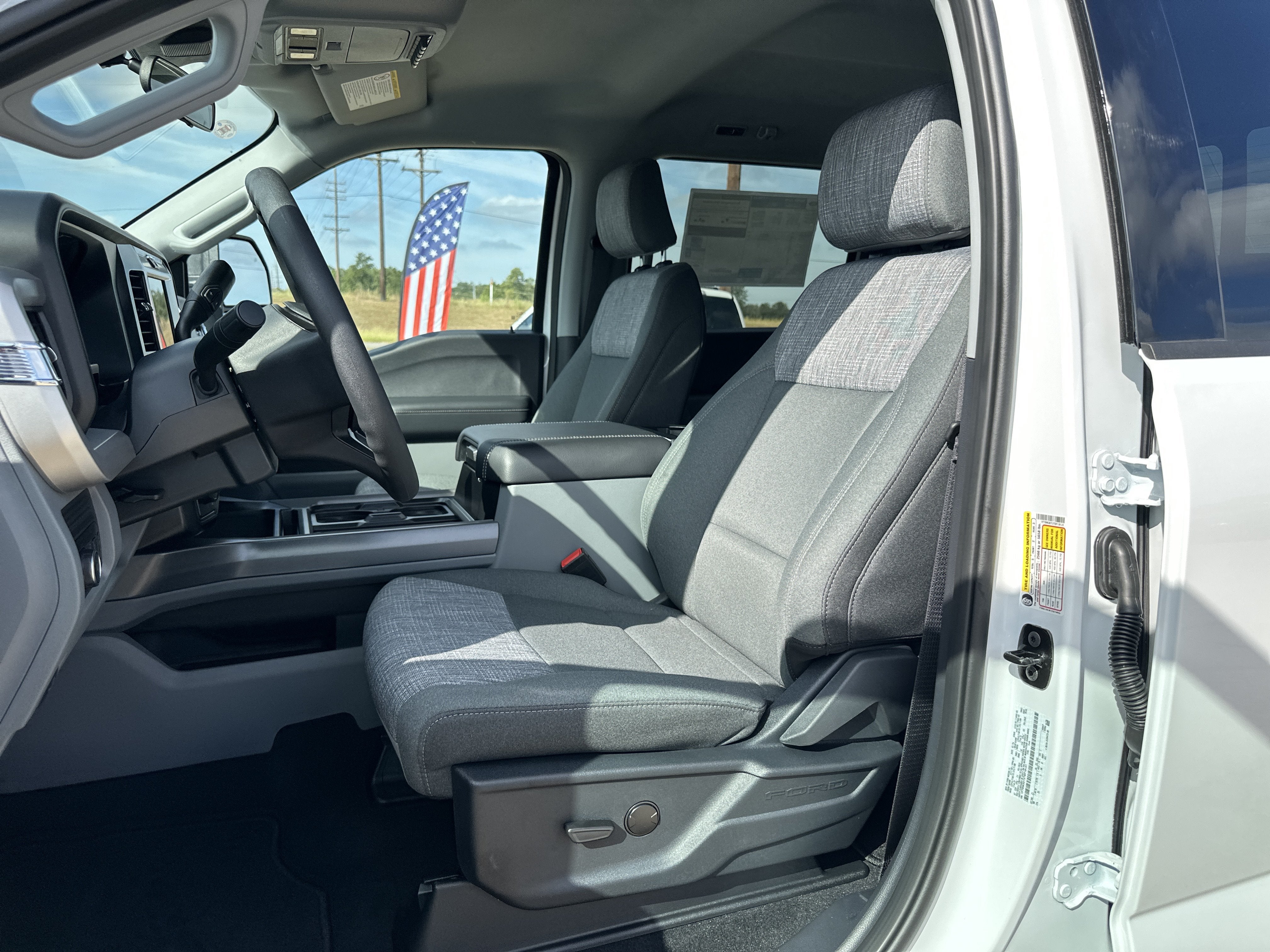 2026 Ford Super Duty F-350 DRW F-350® XLT