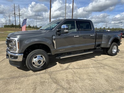 2026 Ford Super Duty F-350 DRW F-350® Lariat®