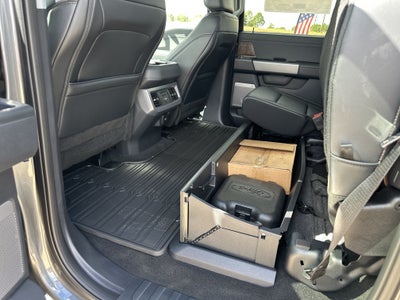 2026 Ford Super Duty F-350 DRW F-350® Lariat®