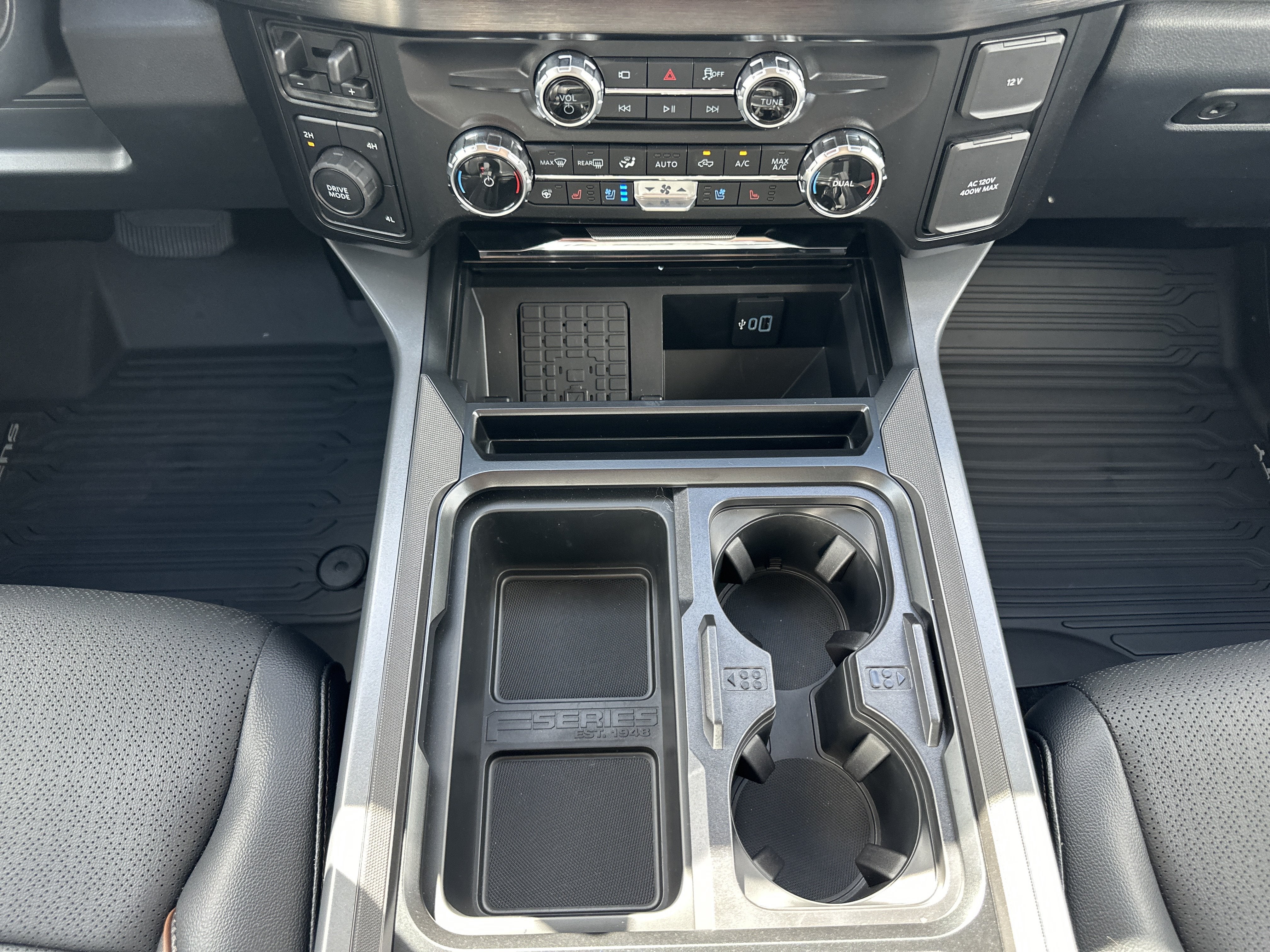 2026 Ford Super Duty F-350 DRW F-350® Lariat®