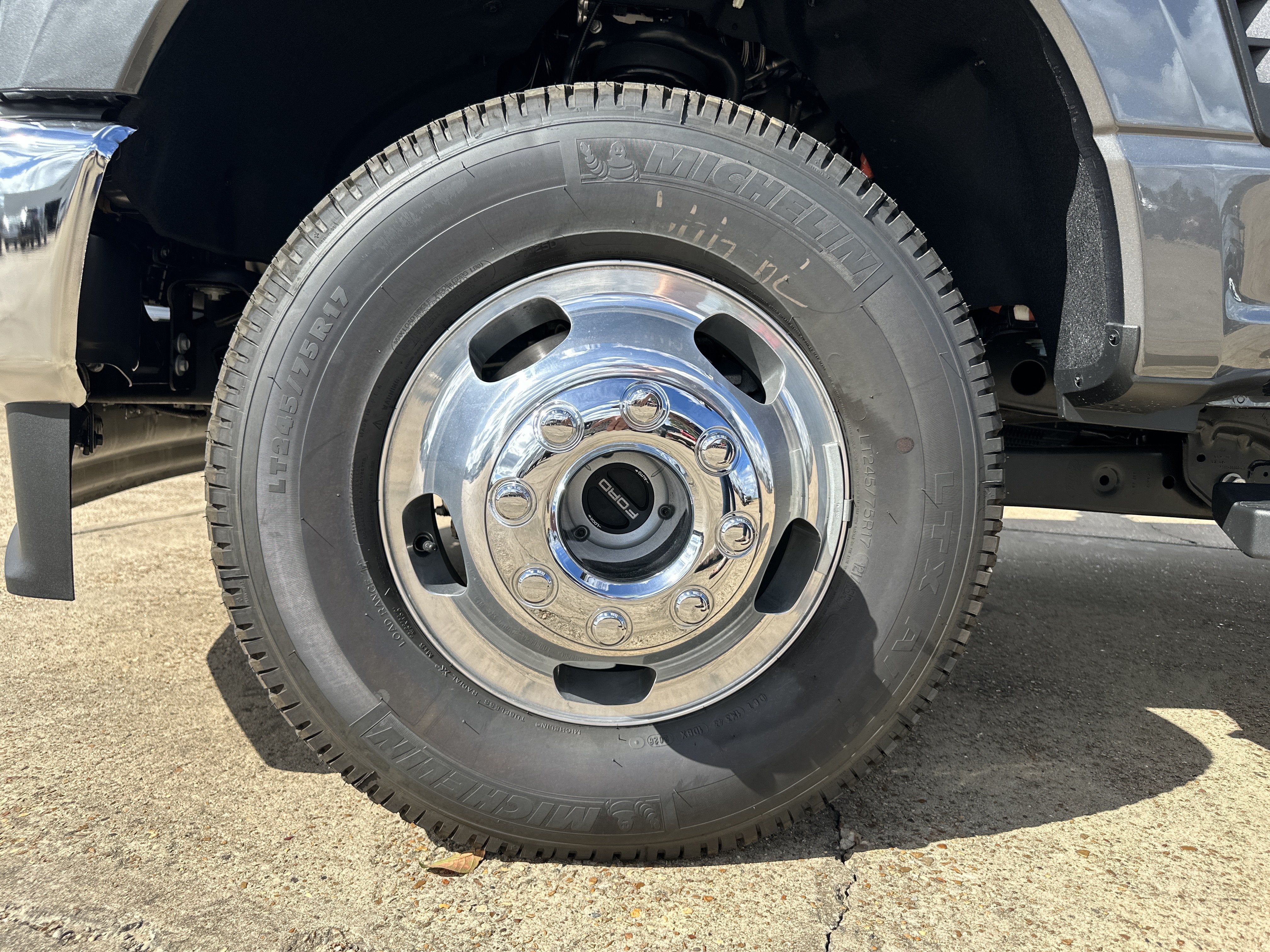 2026 Ford Super Duty F-350 DRW F-350® Lariat®