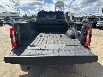 2026 Ford Super Duty F-350 DRW F-350® Lariat®
